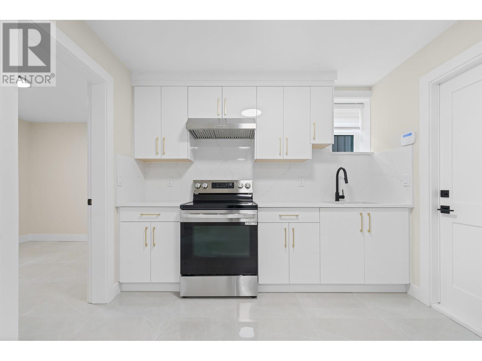 6388 Grant Street Property Photo 14