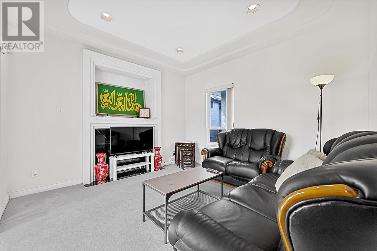 7362 Waverley Avenue Property Photo 7