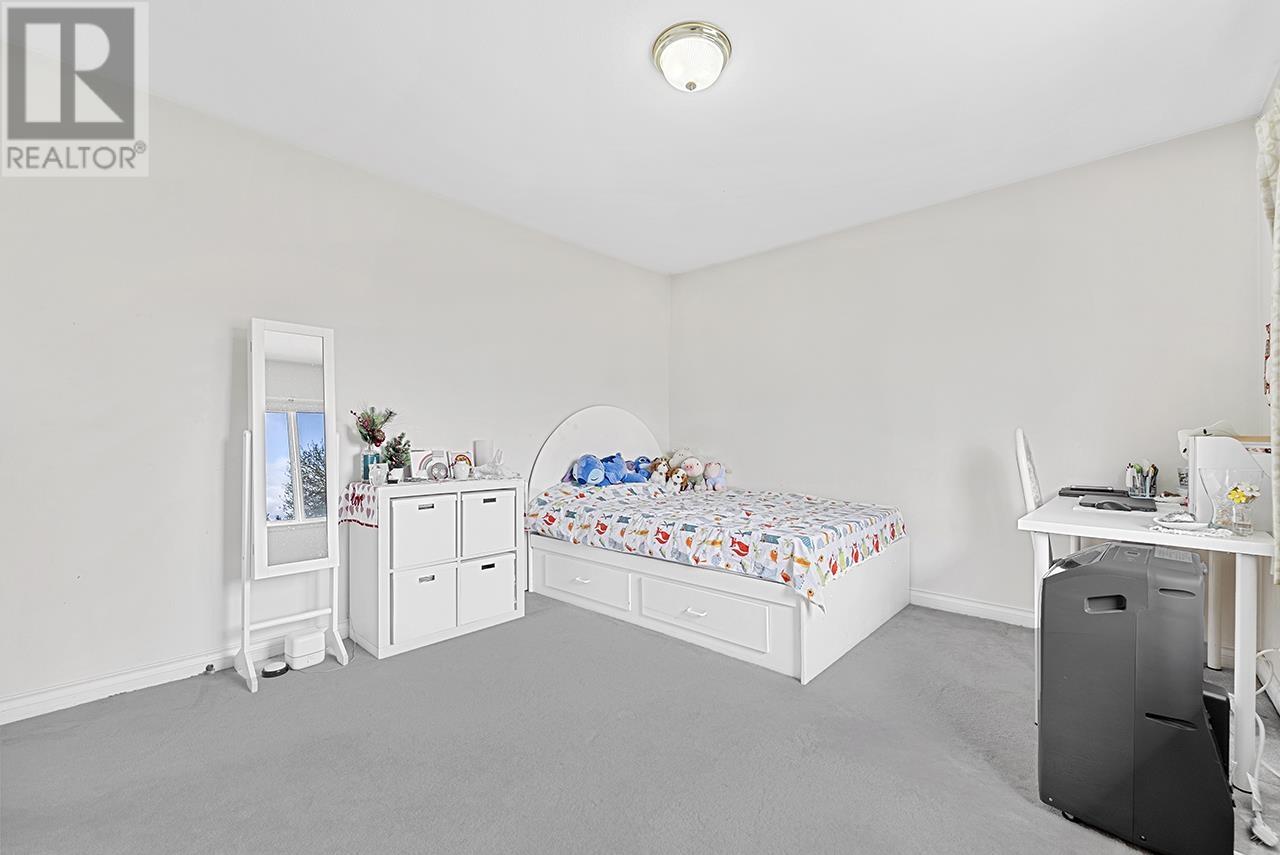 7362 Waverley Avenue Property Photo 11