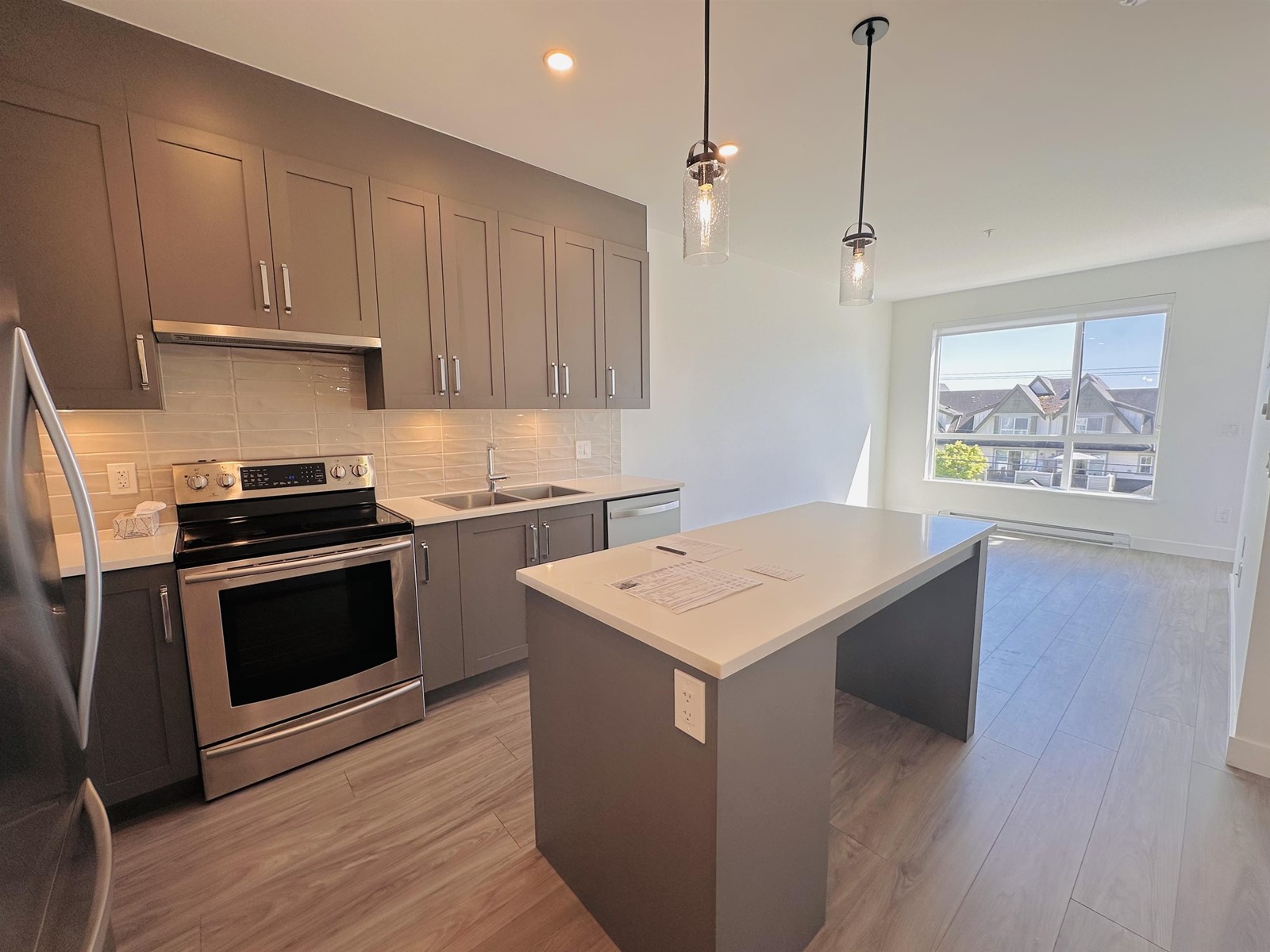 312 18811 72 Avenue Property Photo 2