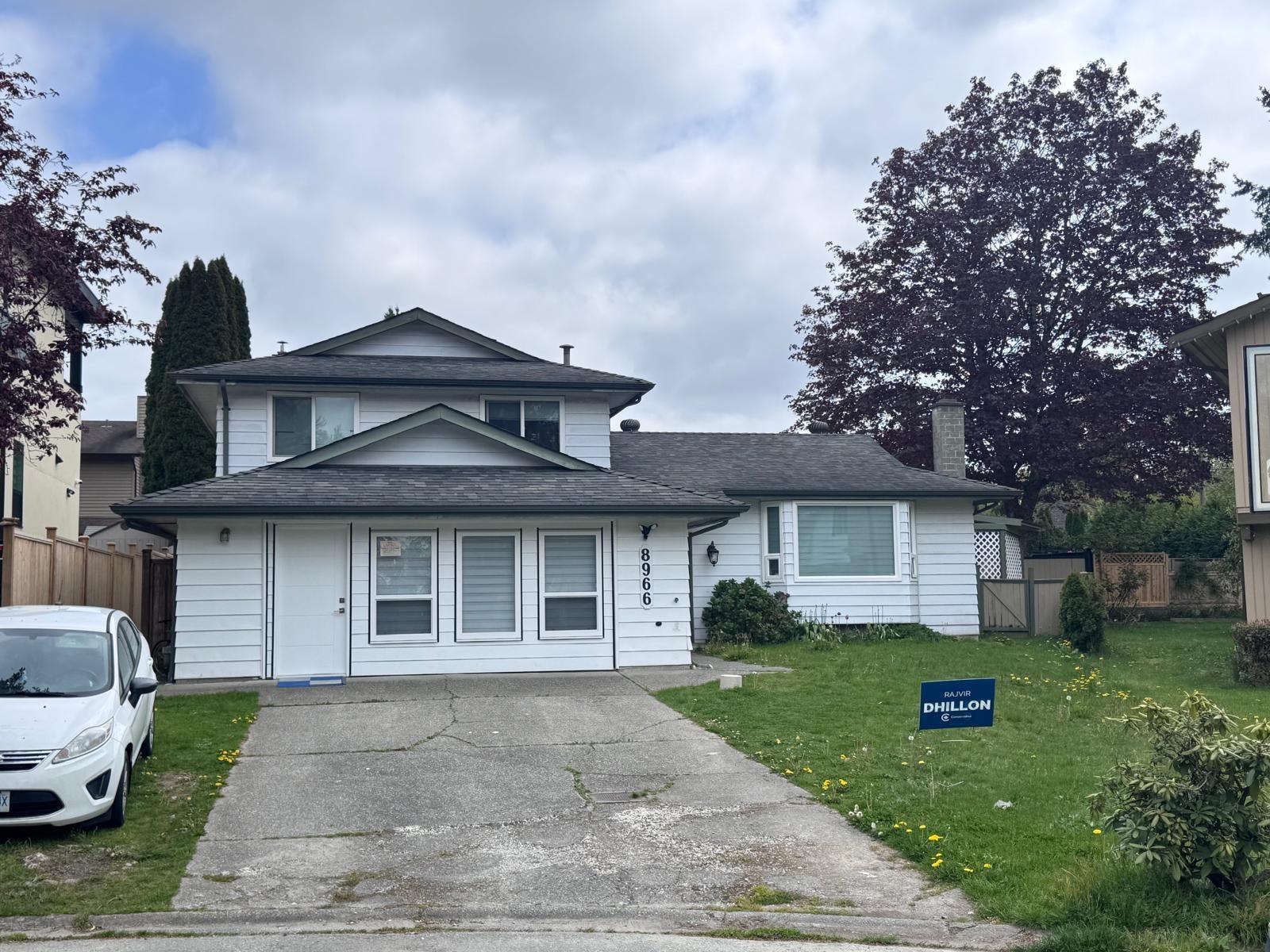 8966 144a Street Property Photo 1