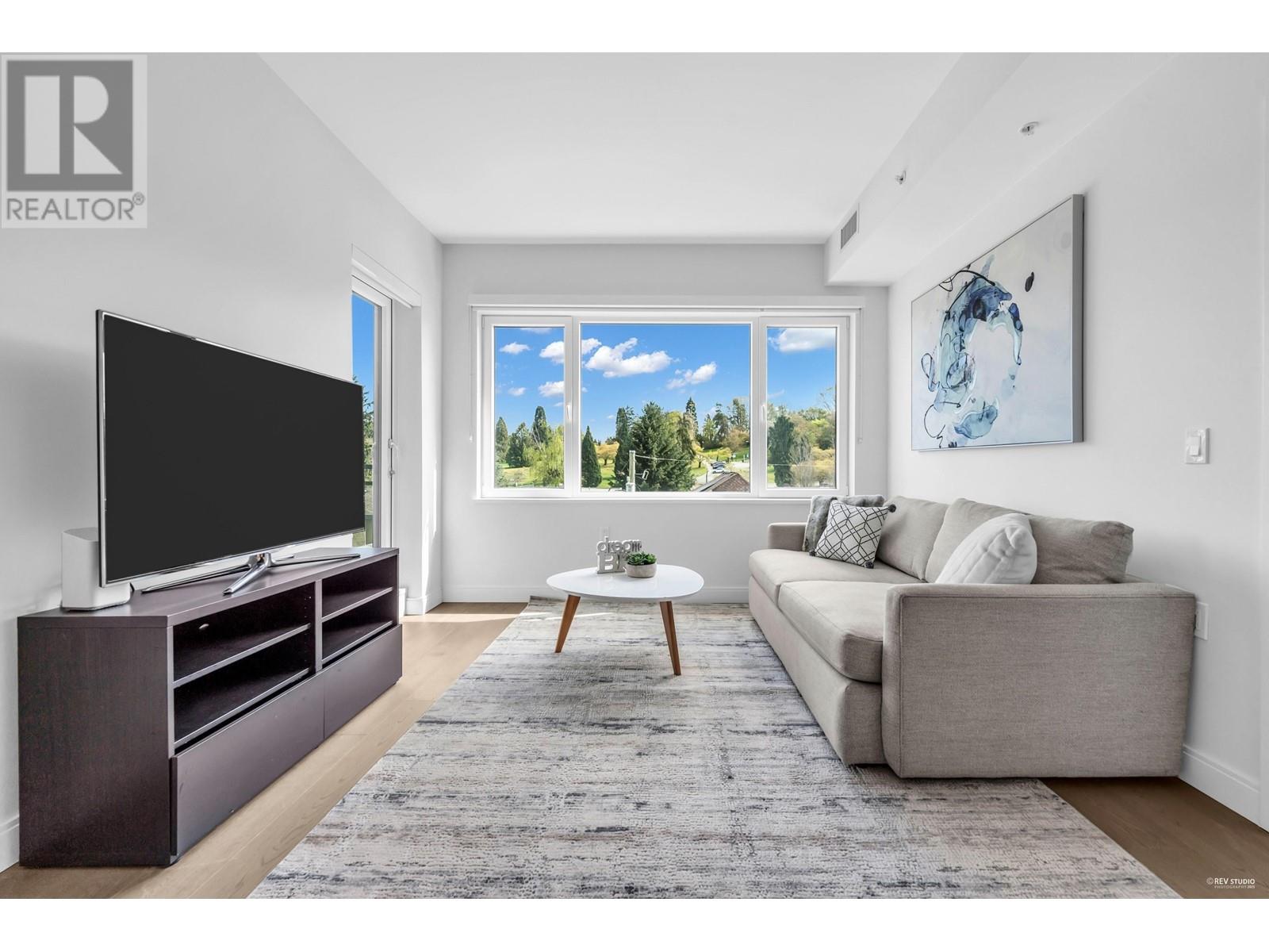 403 4932 Cambie Street Property Photo 1