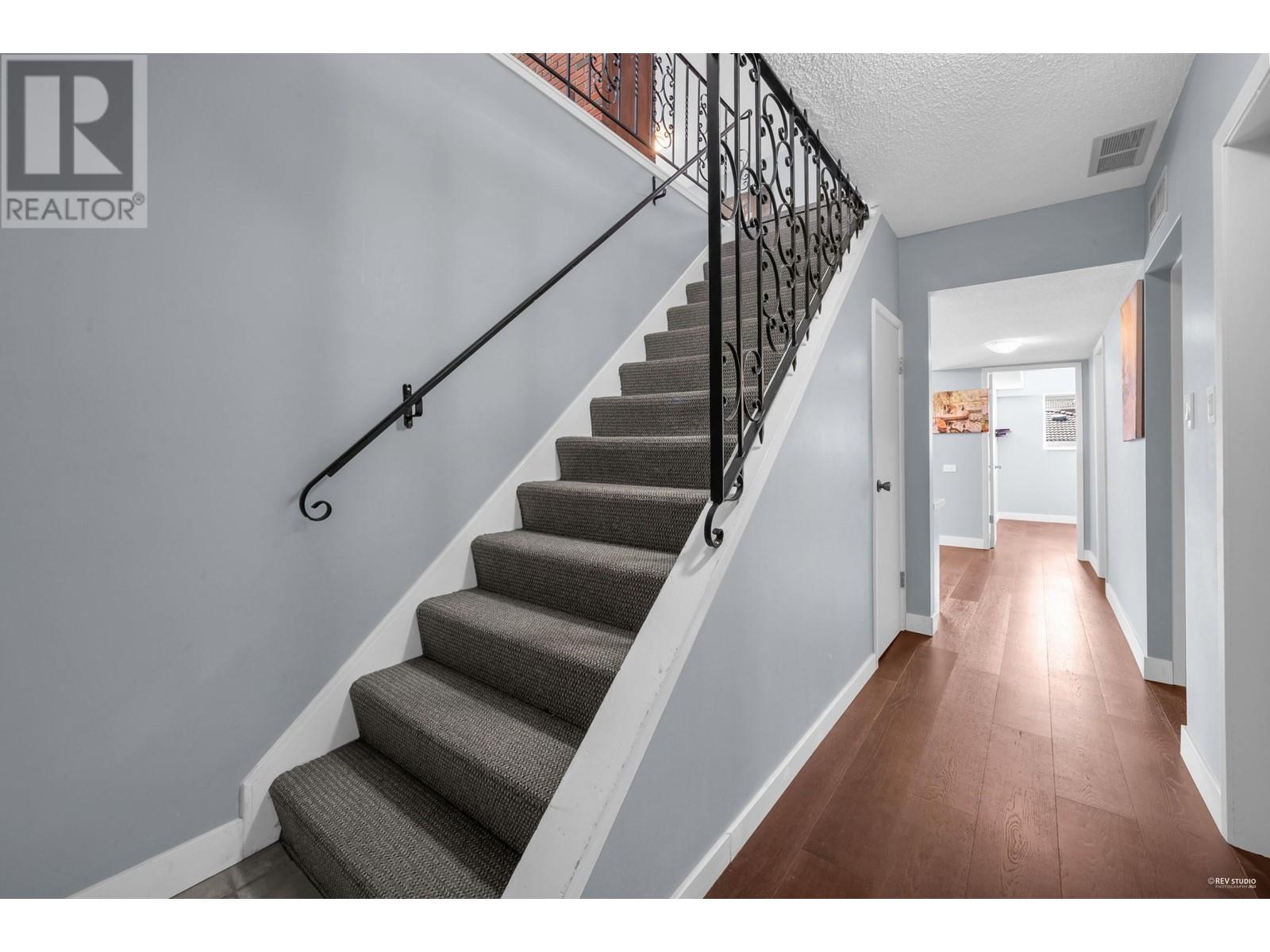 6932 Kitchener Street Property Photo 19