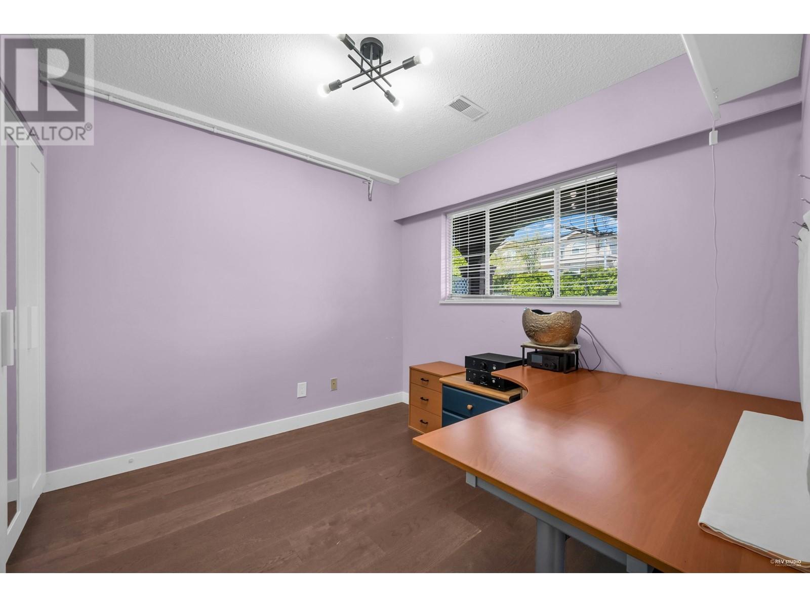 6932 Kitchener Street Property Photo 20