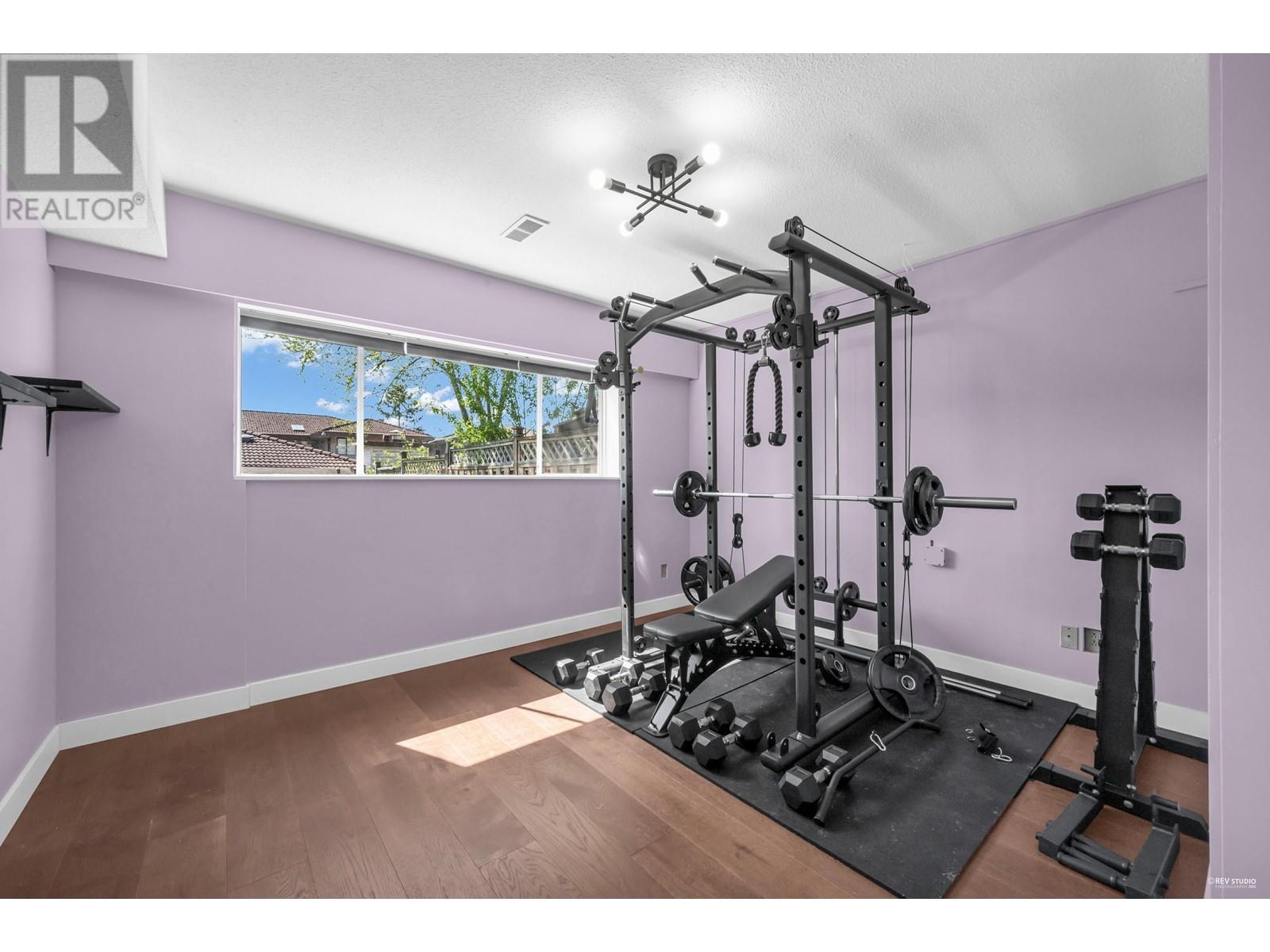 6932 Kitchener Street Property Photo 21