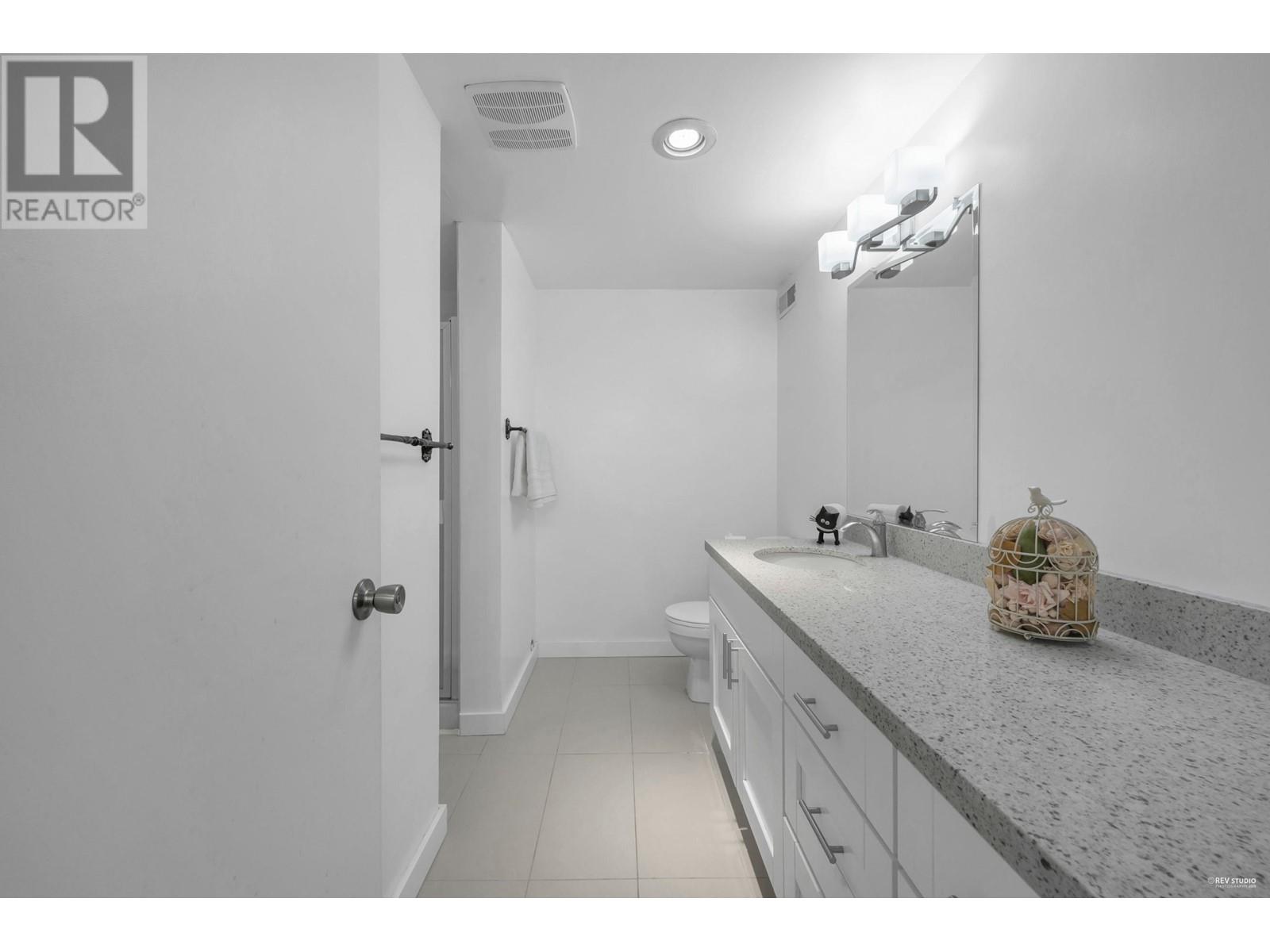 6932 Kitchener Street Property Photo 22