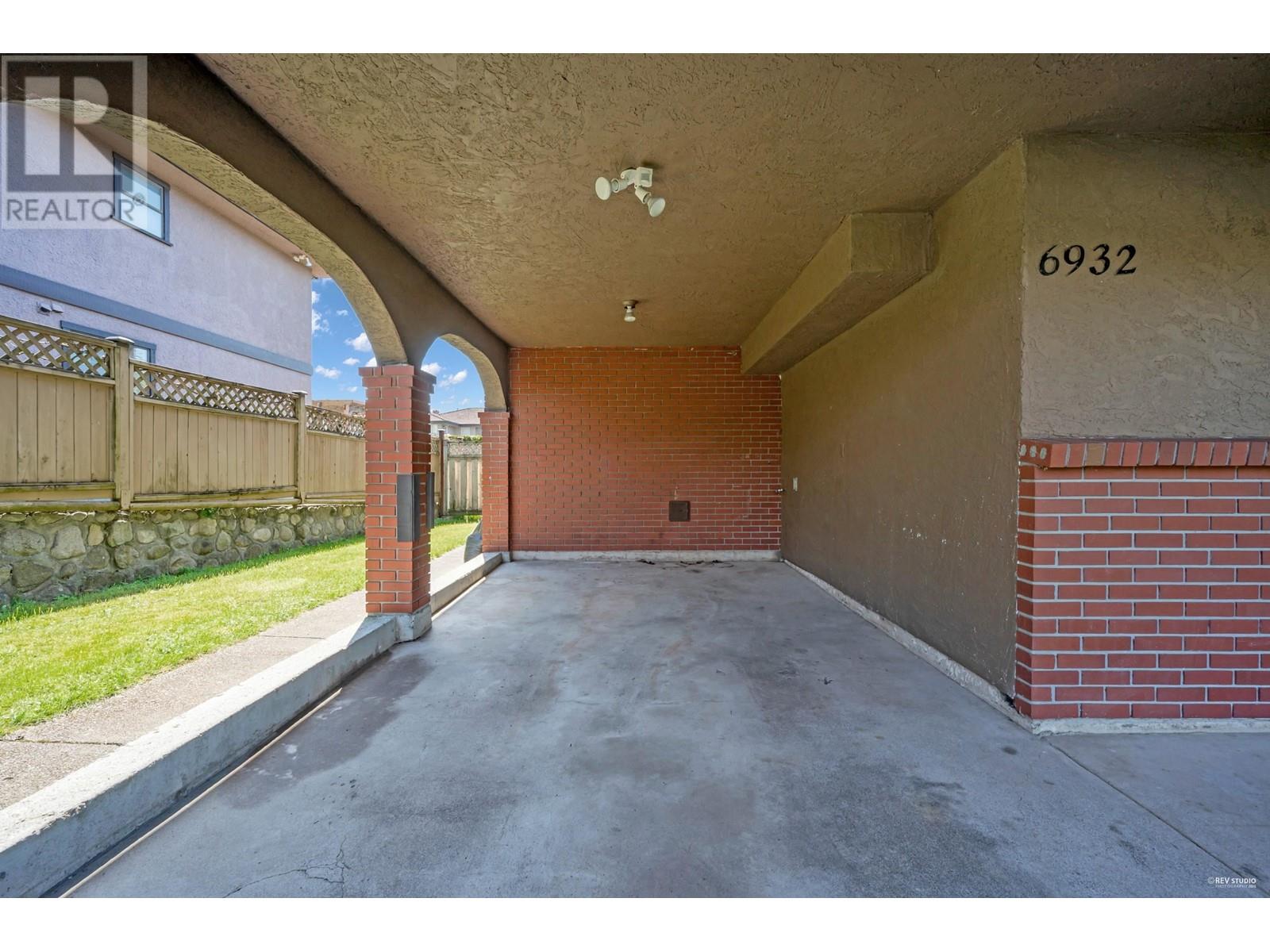 6932 Kitchener Street Property Photo 29