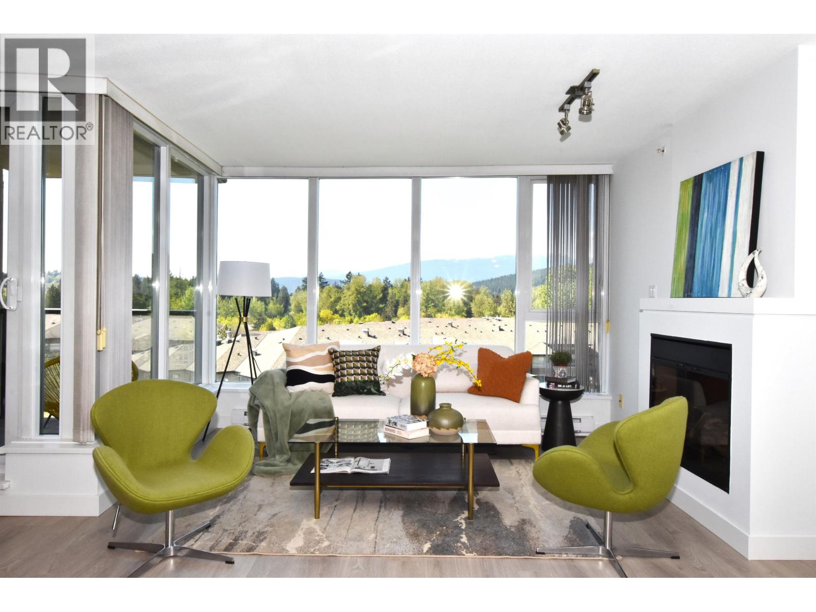 803 651 Nootka Way Property Photo 2