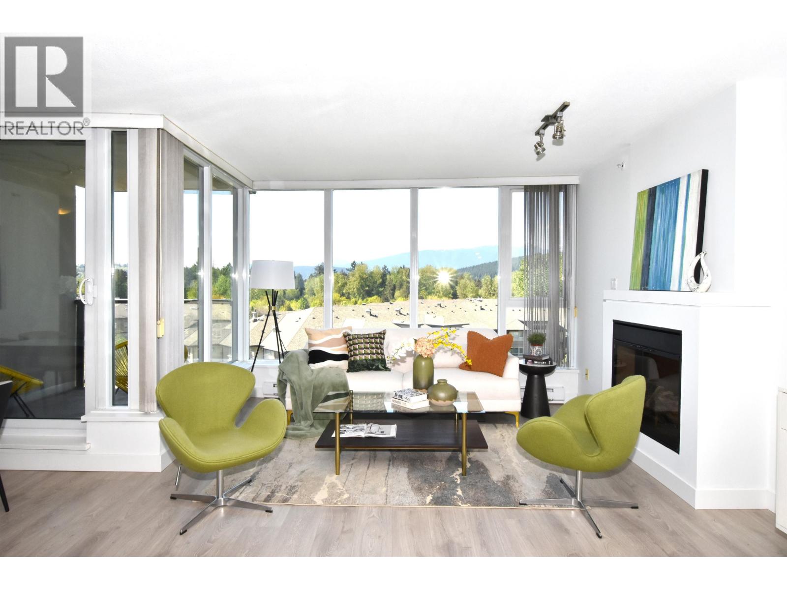 803 651 Nootka Way Property Photo 3