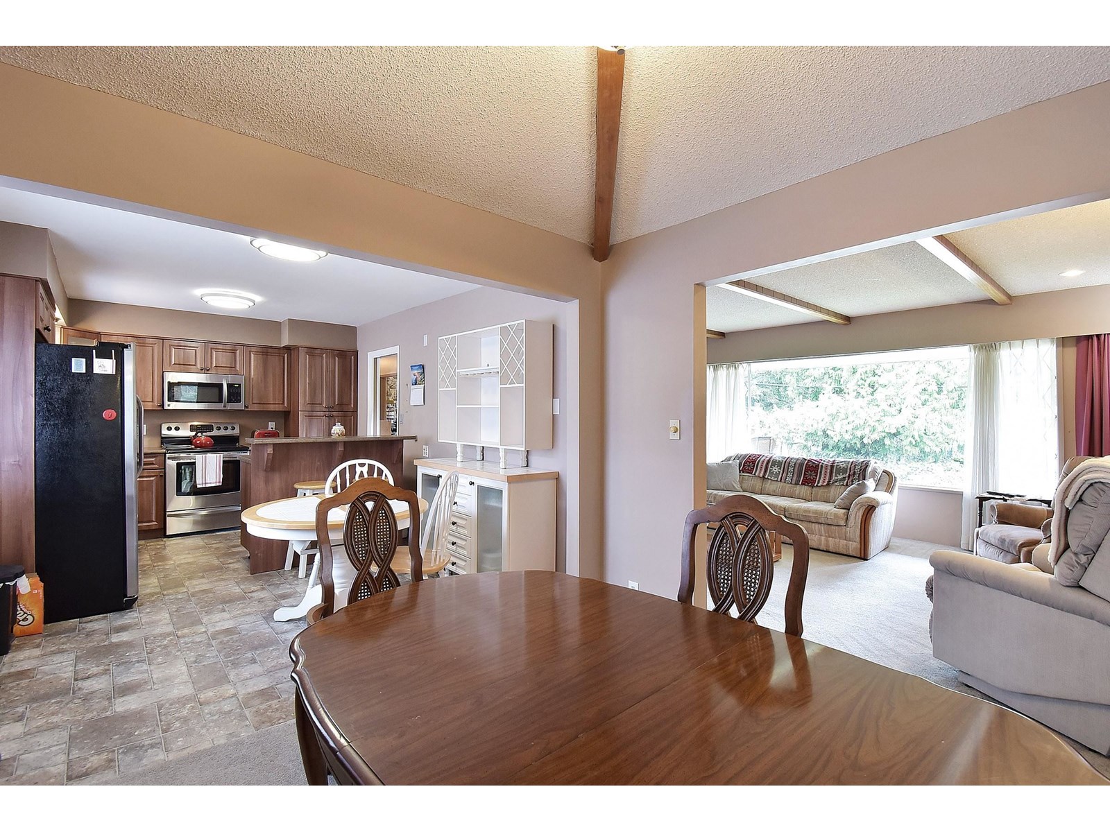 1589 Lancaster Street Property Photo 5