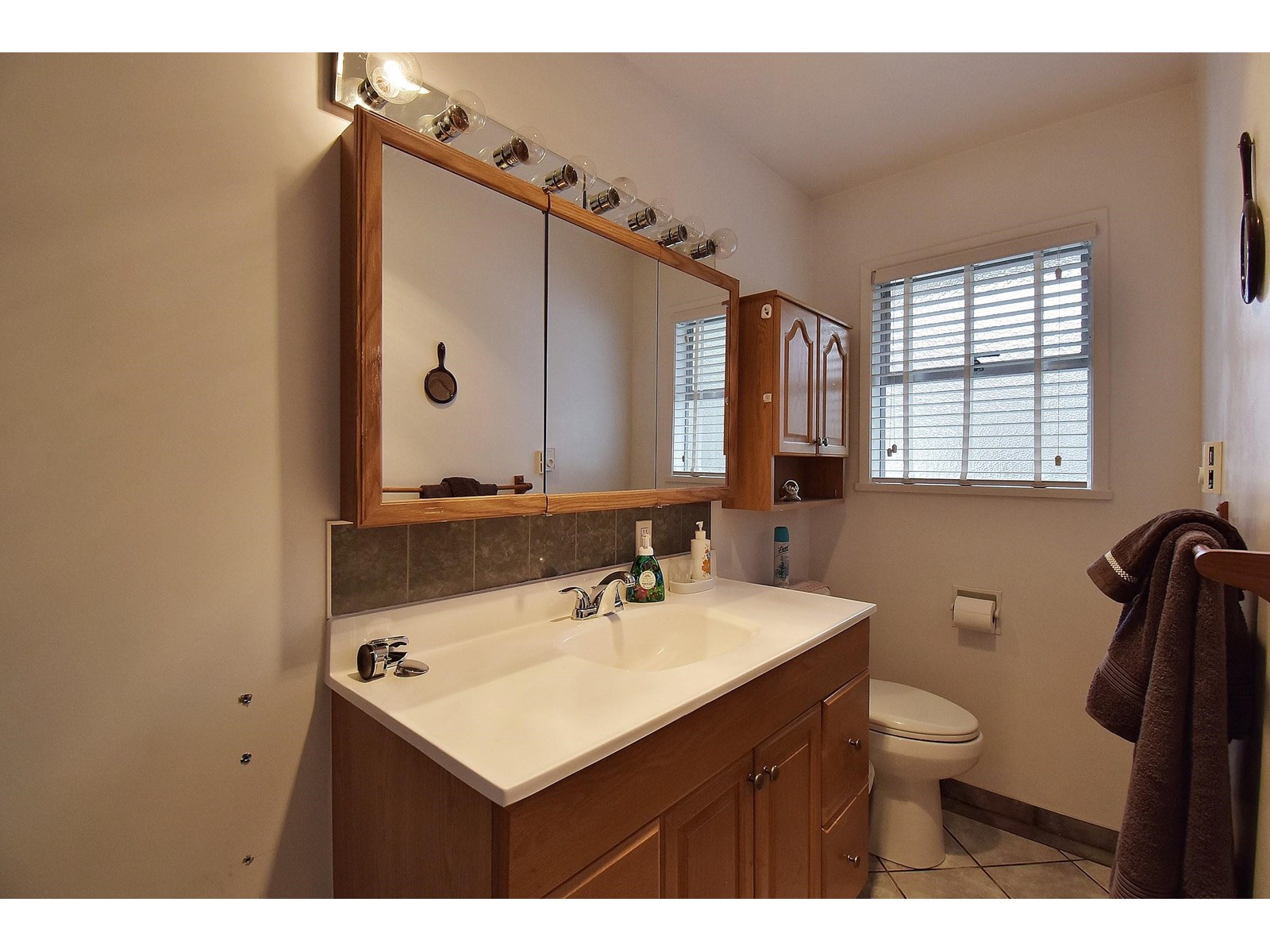 1589 Lancaster Street Property Photo 9