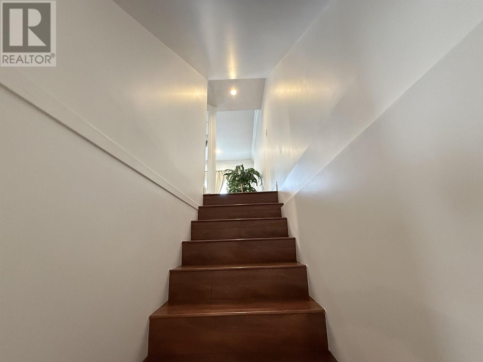 6722 Kneale Place Property Photo 8
