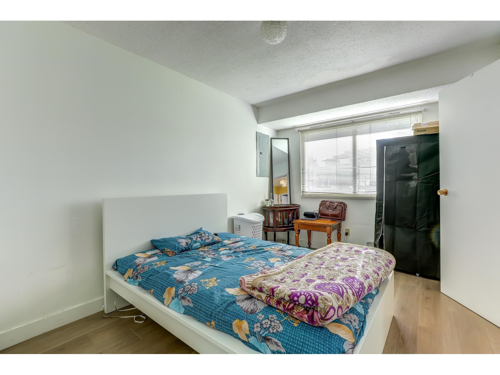 9774 153a Street Property Photo 4