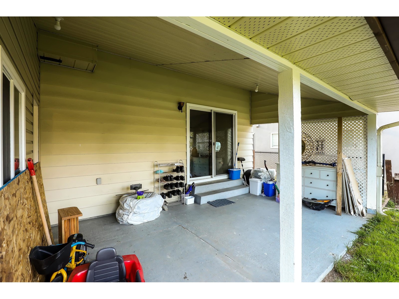 9774 153a Street Property Photo 19