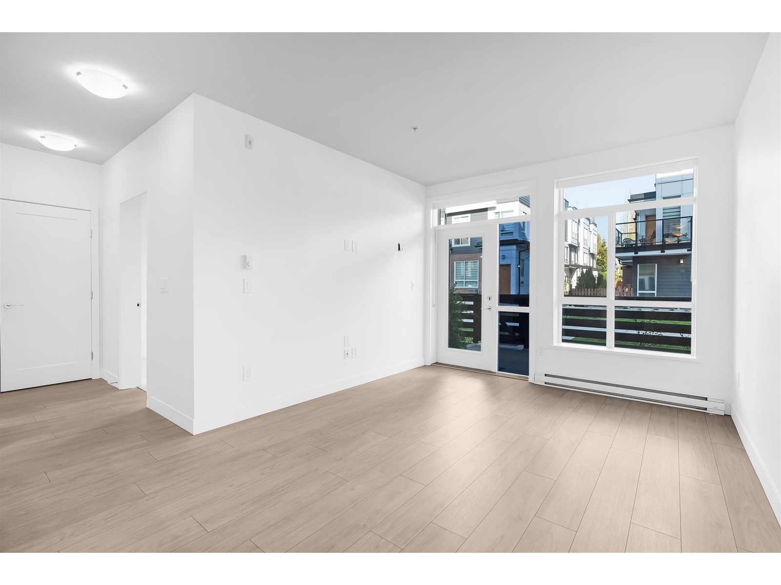 101 18811 72 AVENUE Property Photo 1
