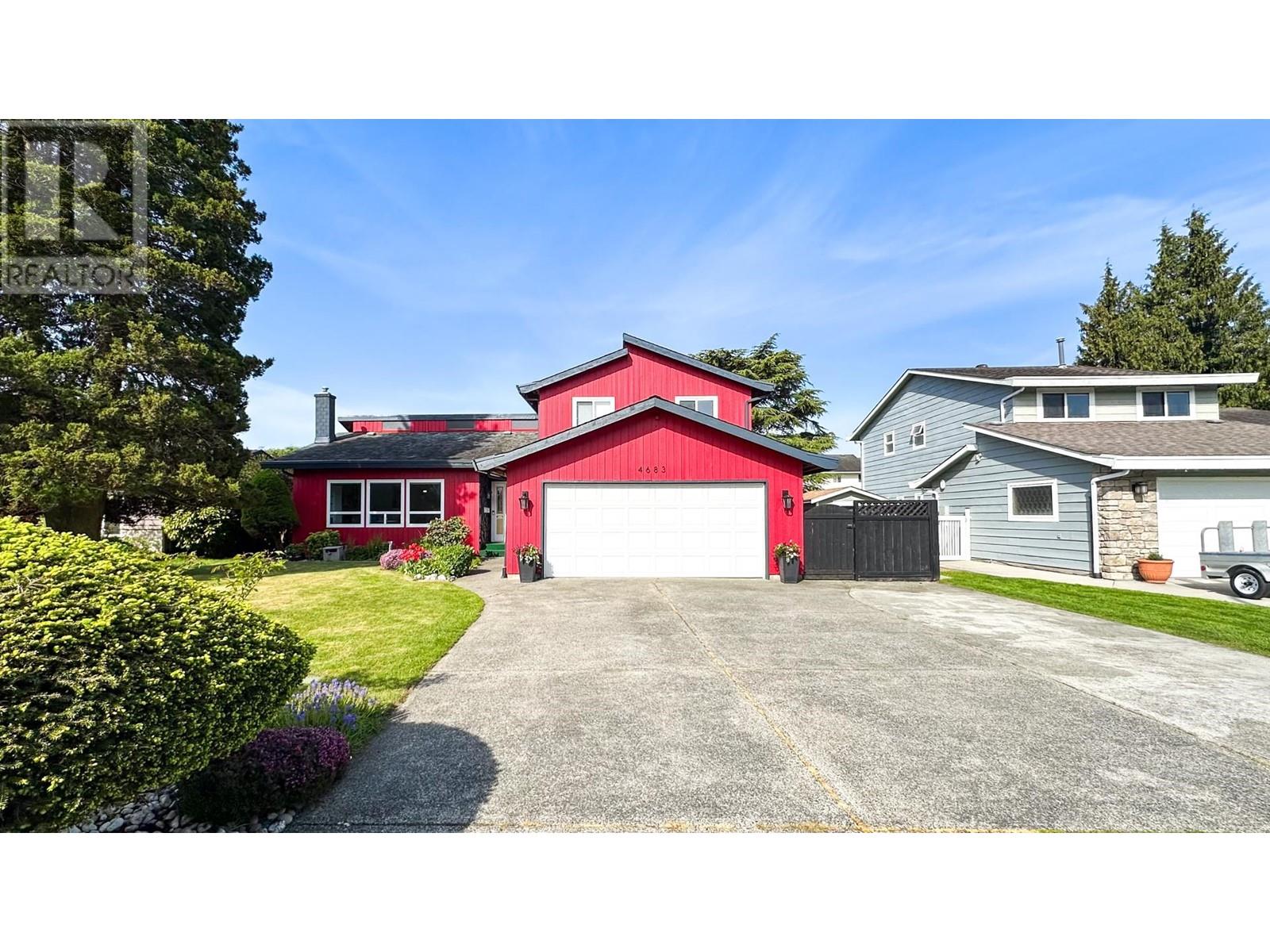 4683 54 Street Property Photo 1