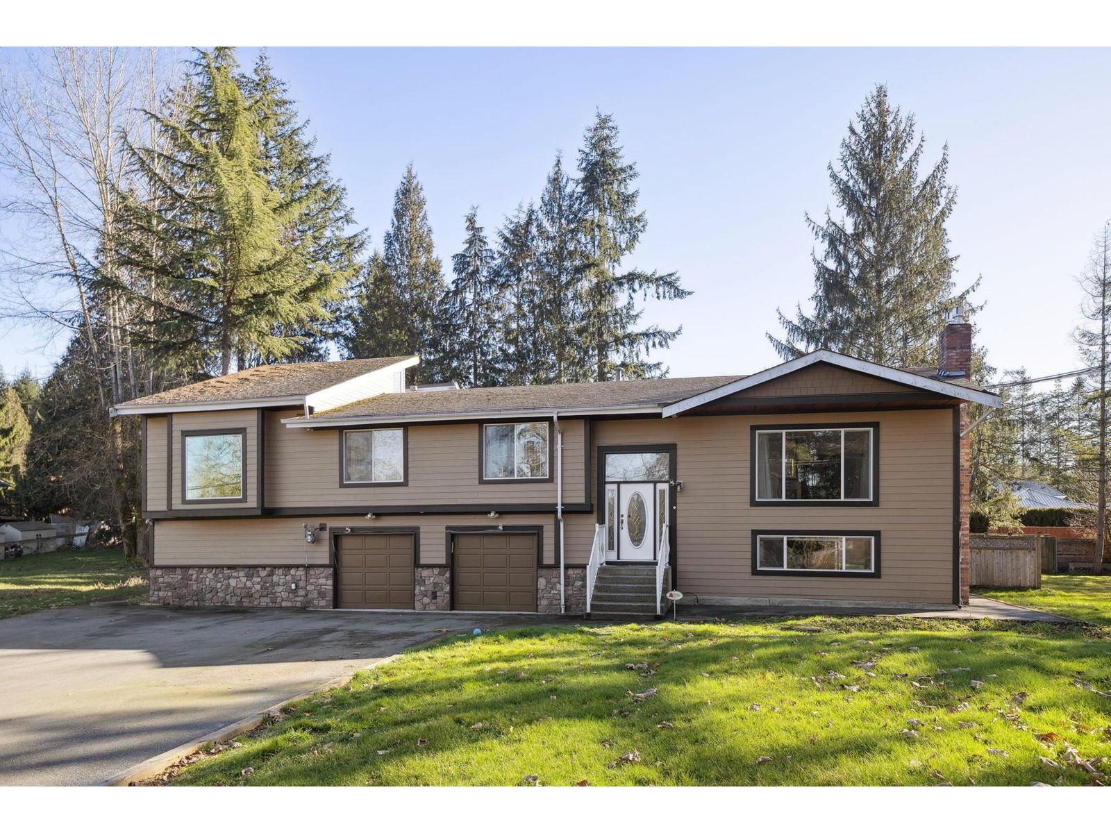 23418 56 Avenue Property Photo 1