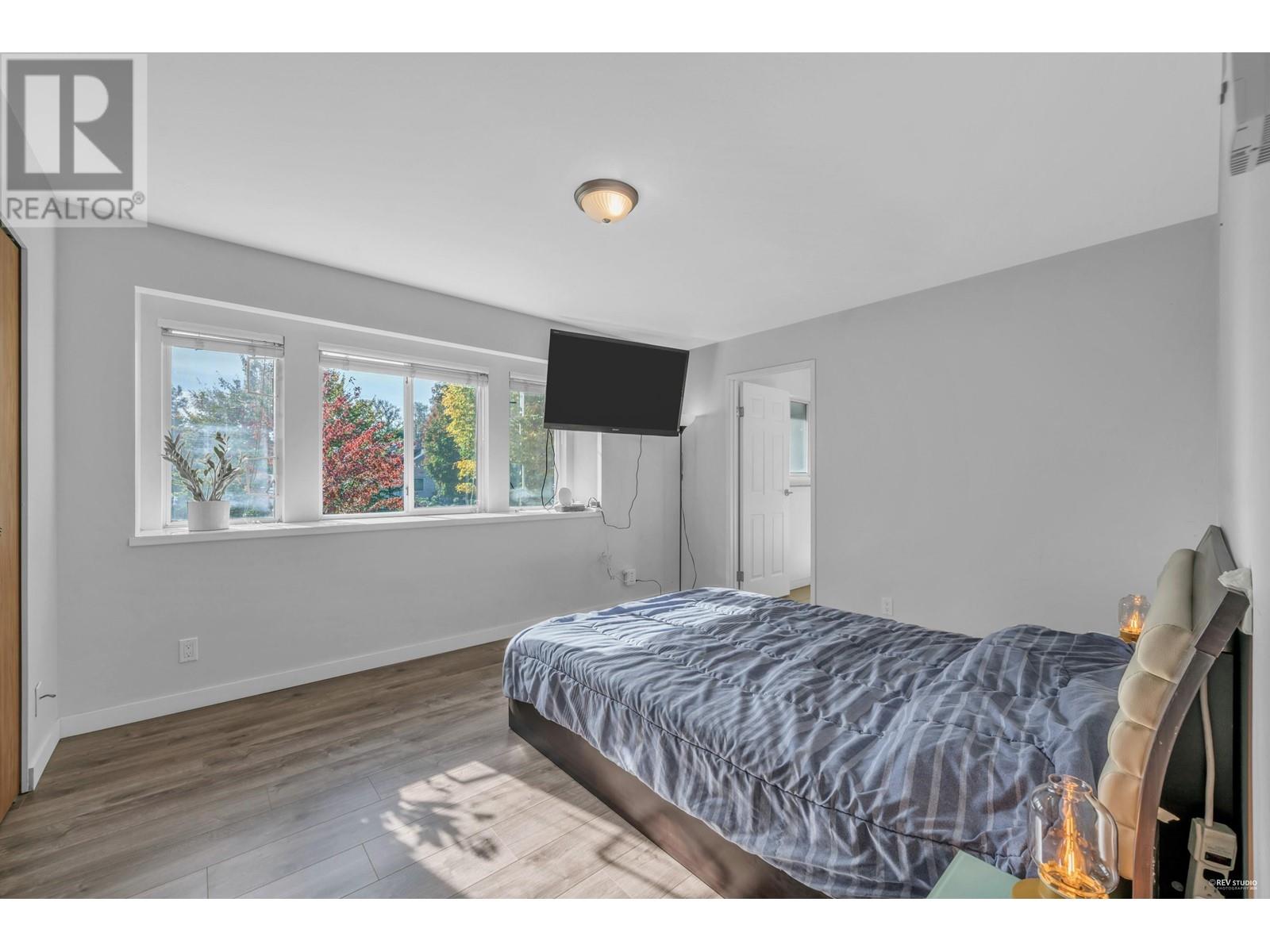 3529 Napier Street Property Photo 15