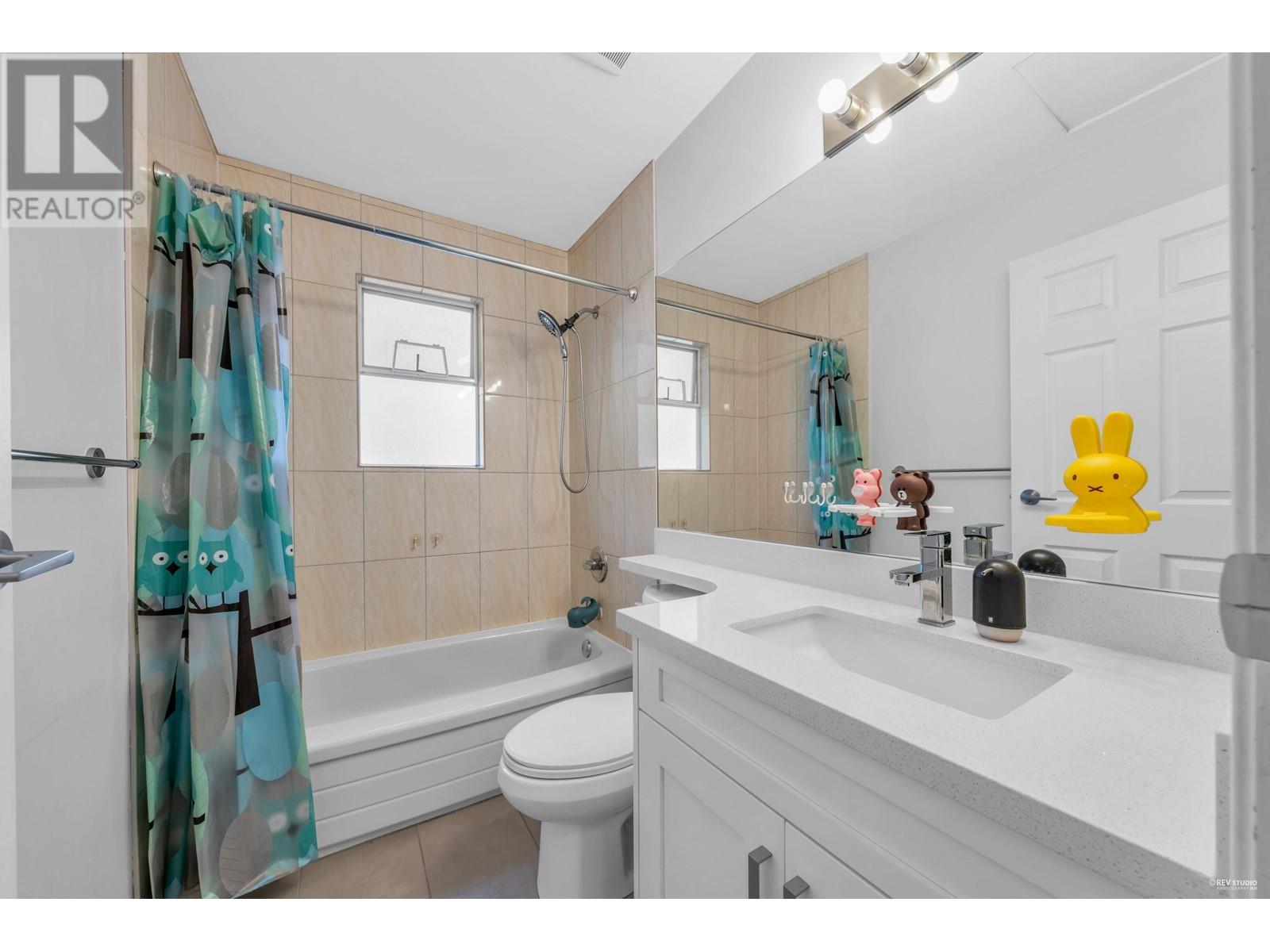 3529 Napier Street Property Photo 21