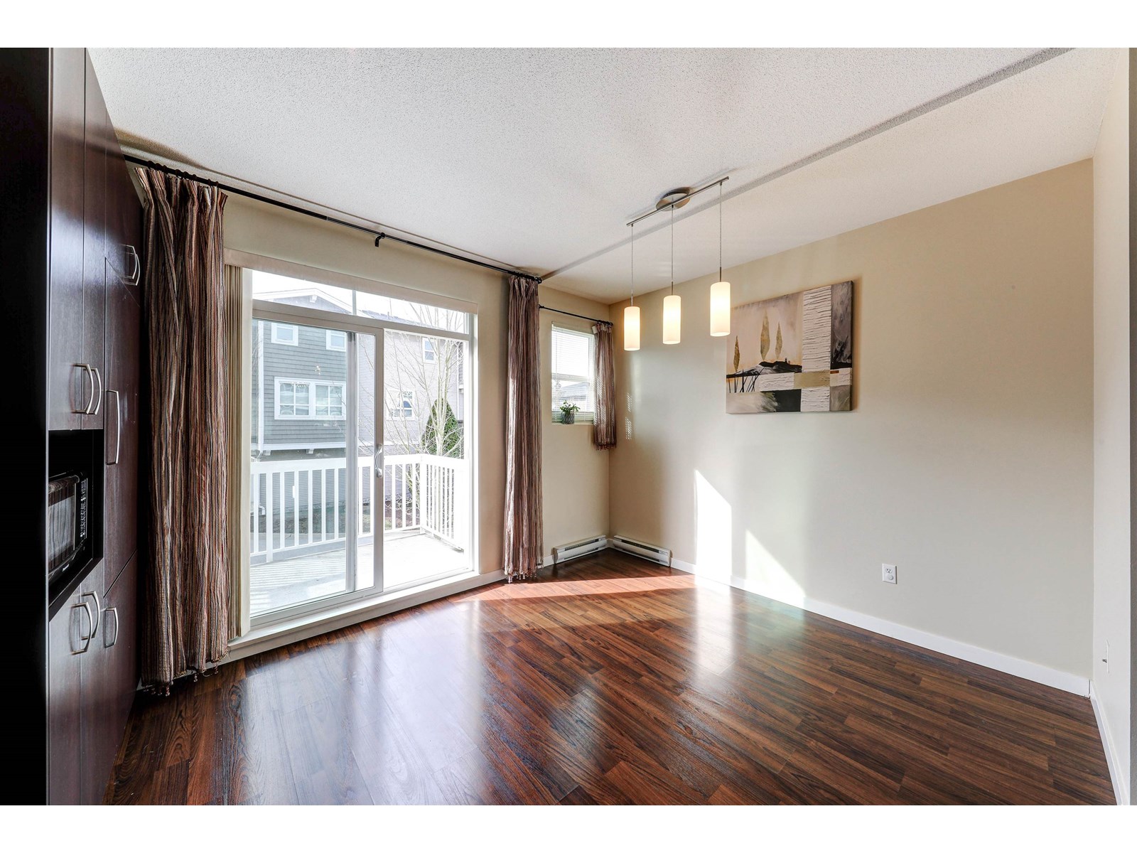 180 2729 158 Street Property Photo 13