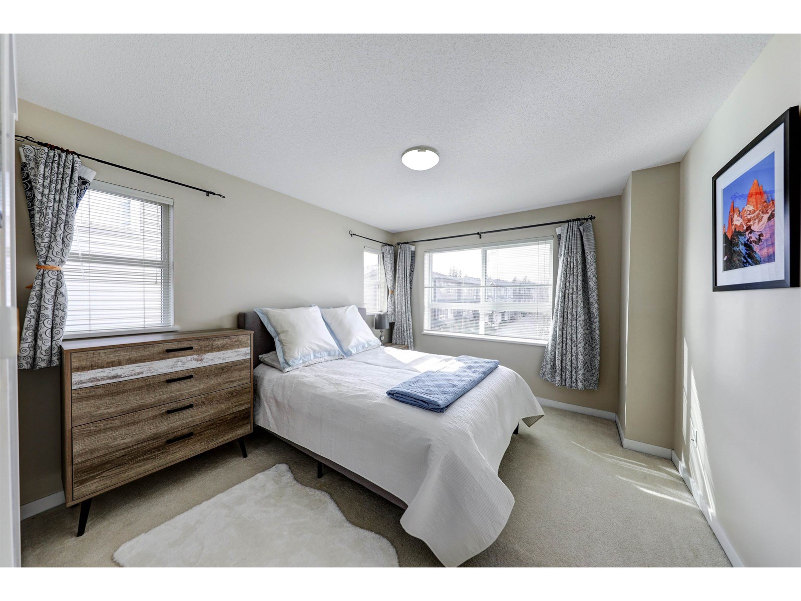 180 2729 158 Street Property Photo 20