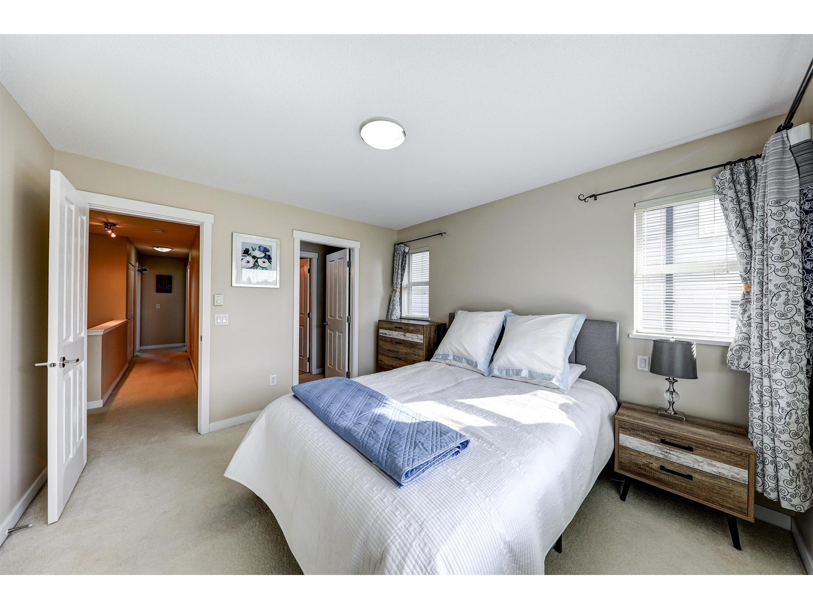 180 2729 158 Street Property Photo 21