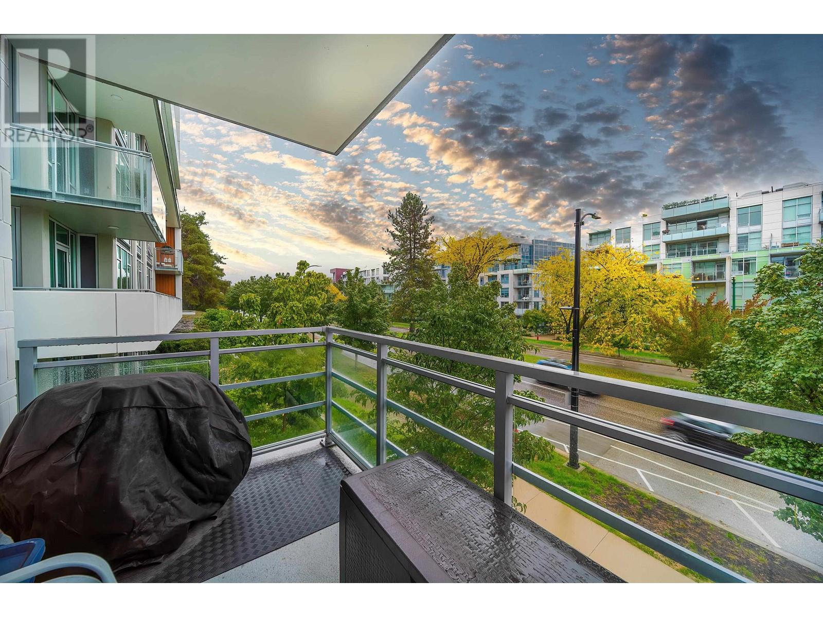 205 4932 Cambie Street Property Photo 4