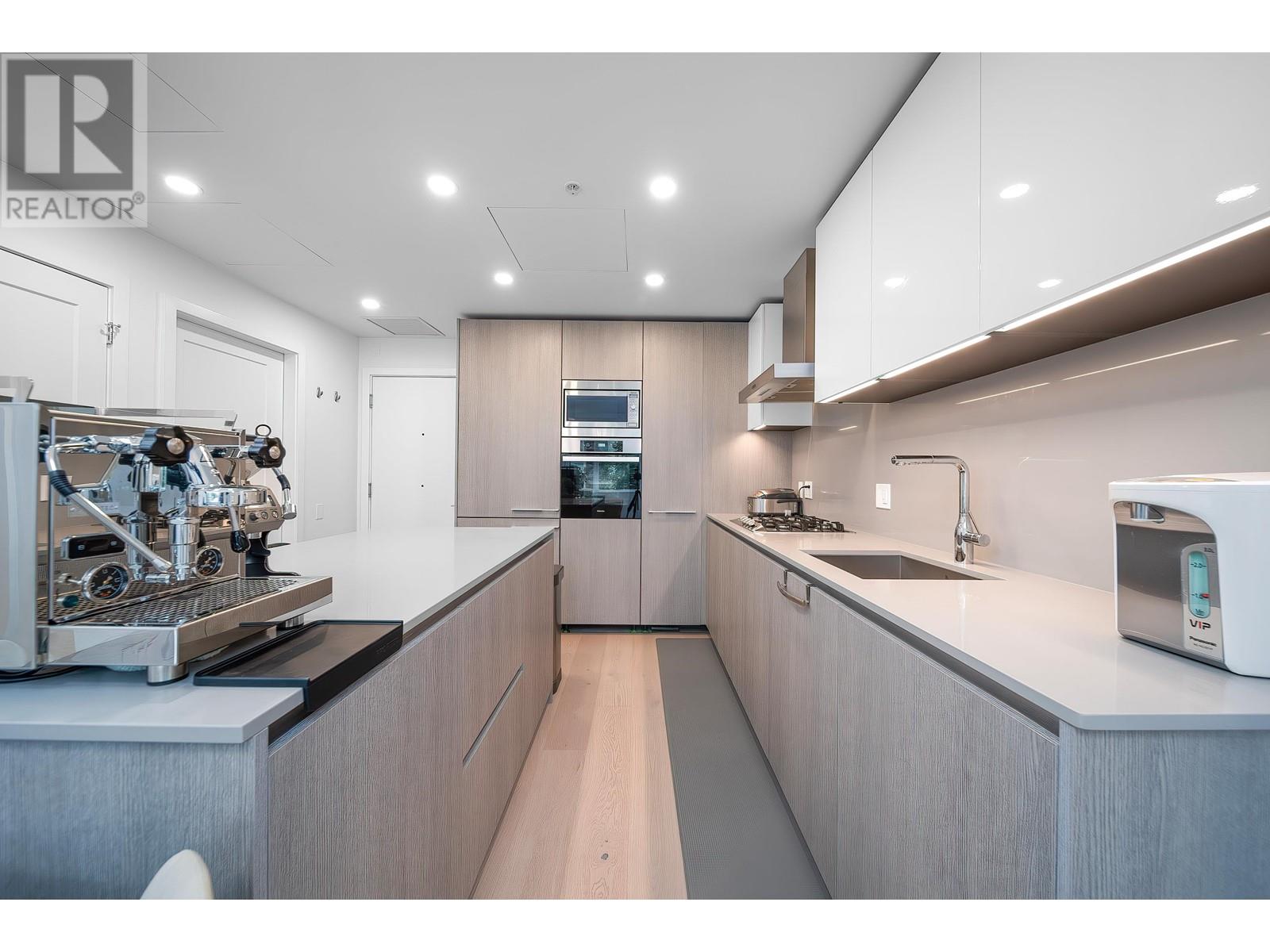 205 4932 Cambie Street Property Photo 7