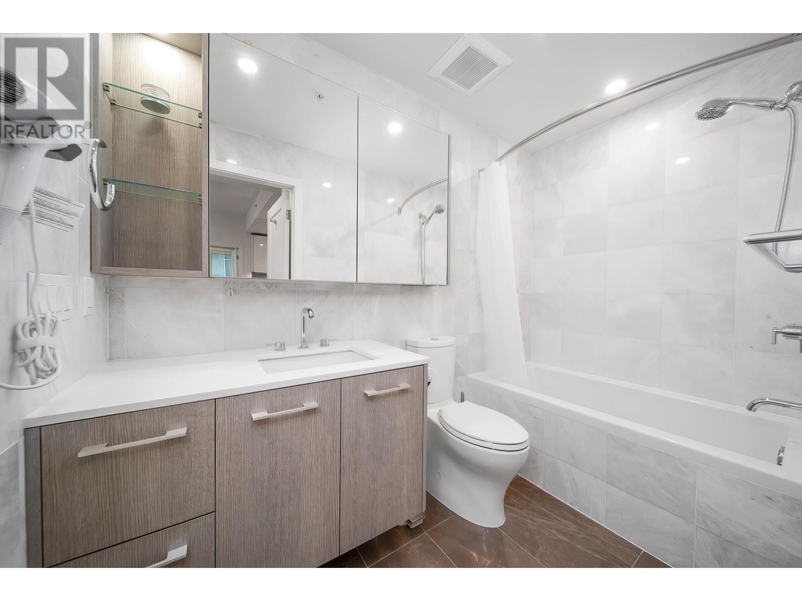 205 4932 Cambie Street Property Photo 16