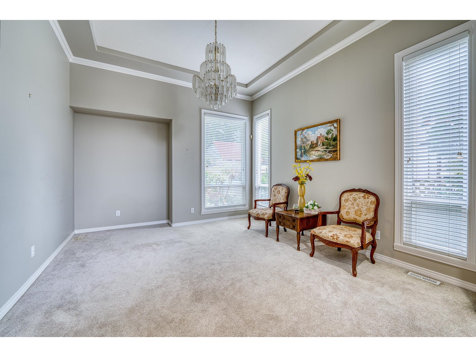 15643 78a Avenue Property Photo 5