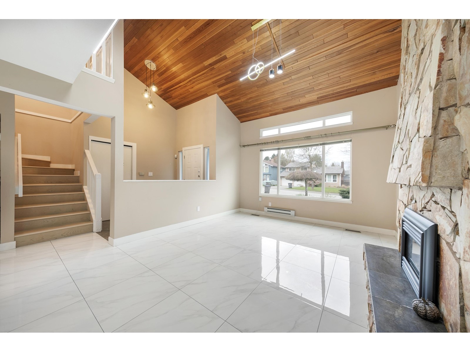 15006 99a Avenue Property Photo 7