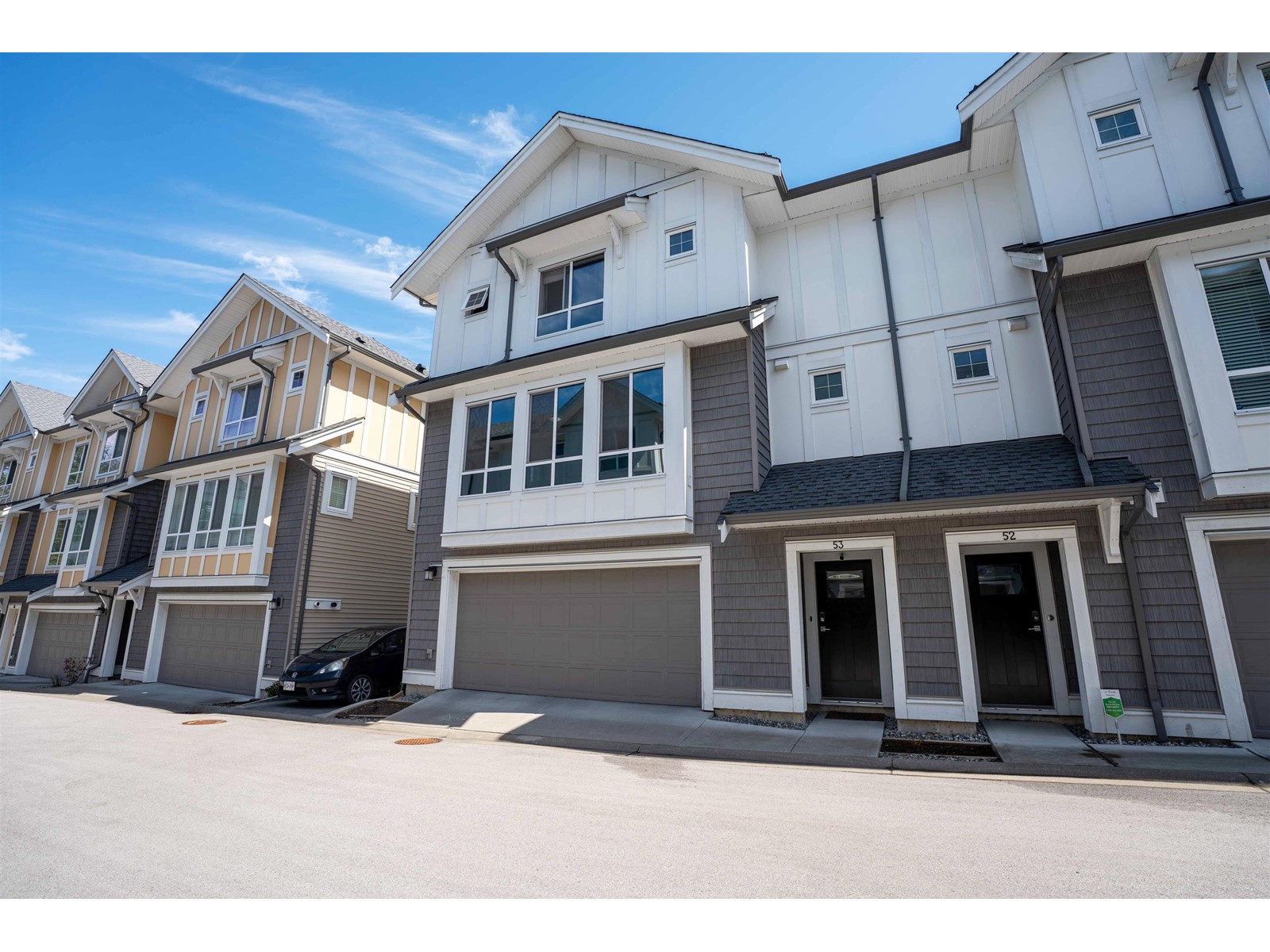 53 9688 162a Street Property Photo 1
