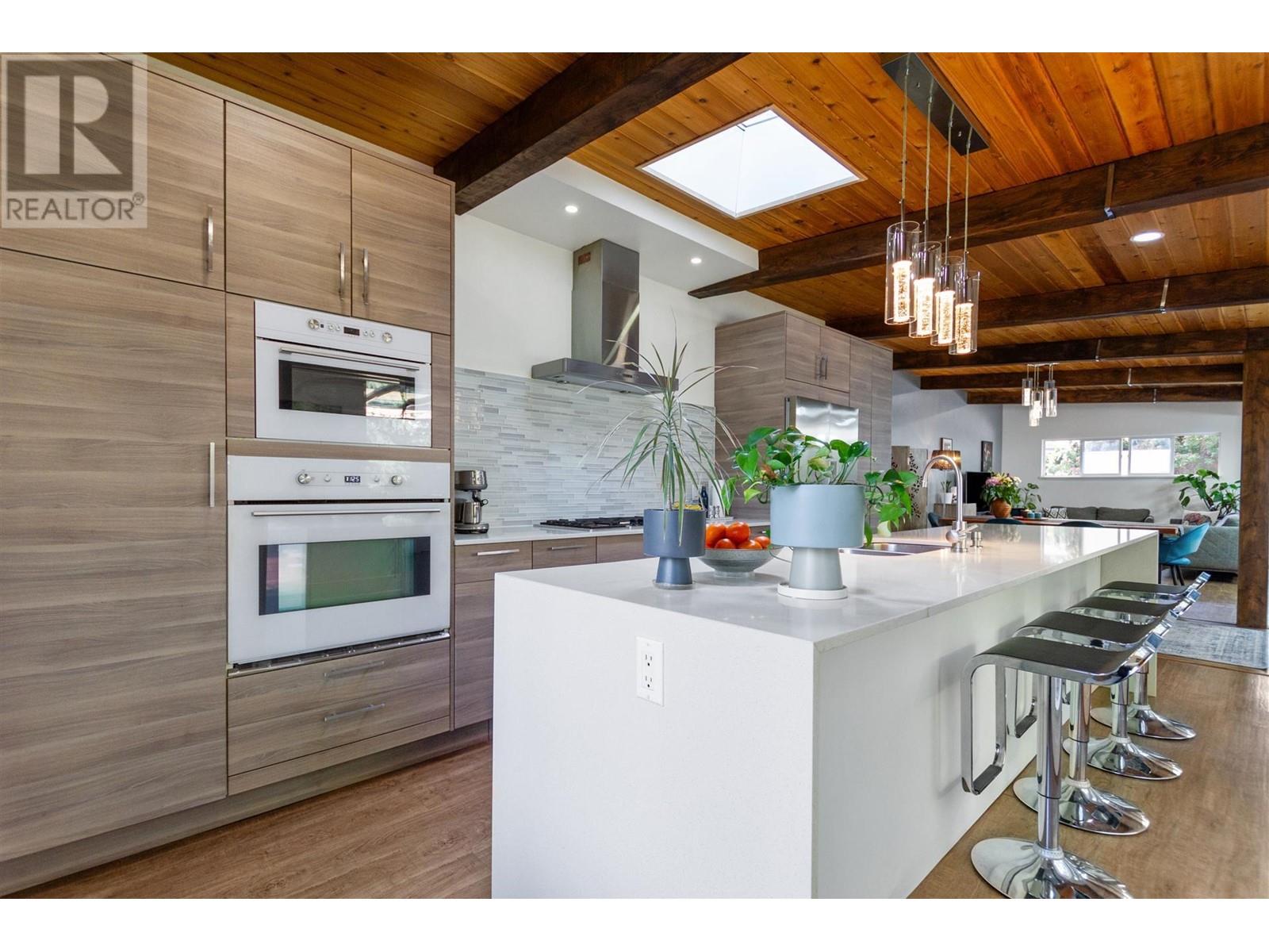 2955 Spuraway Avenue Property Photo 1