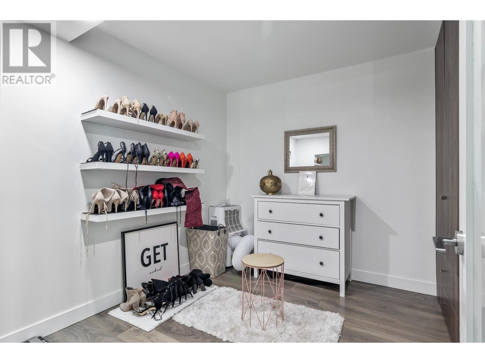 1202 2763 Chandlery Place Property Photo 9