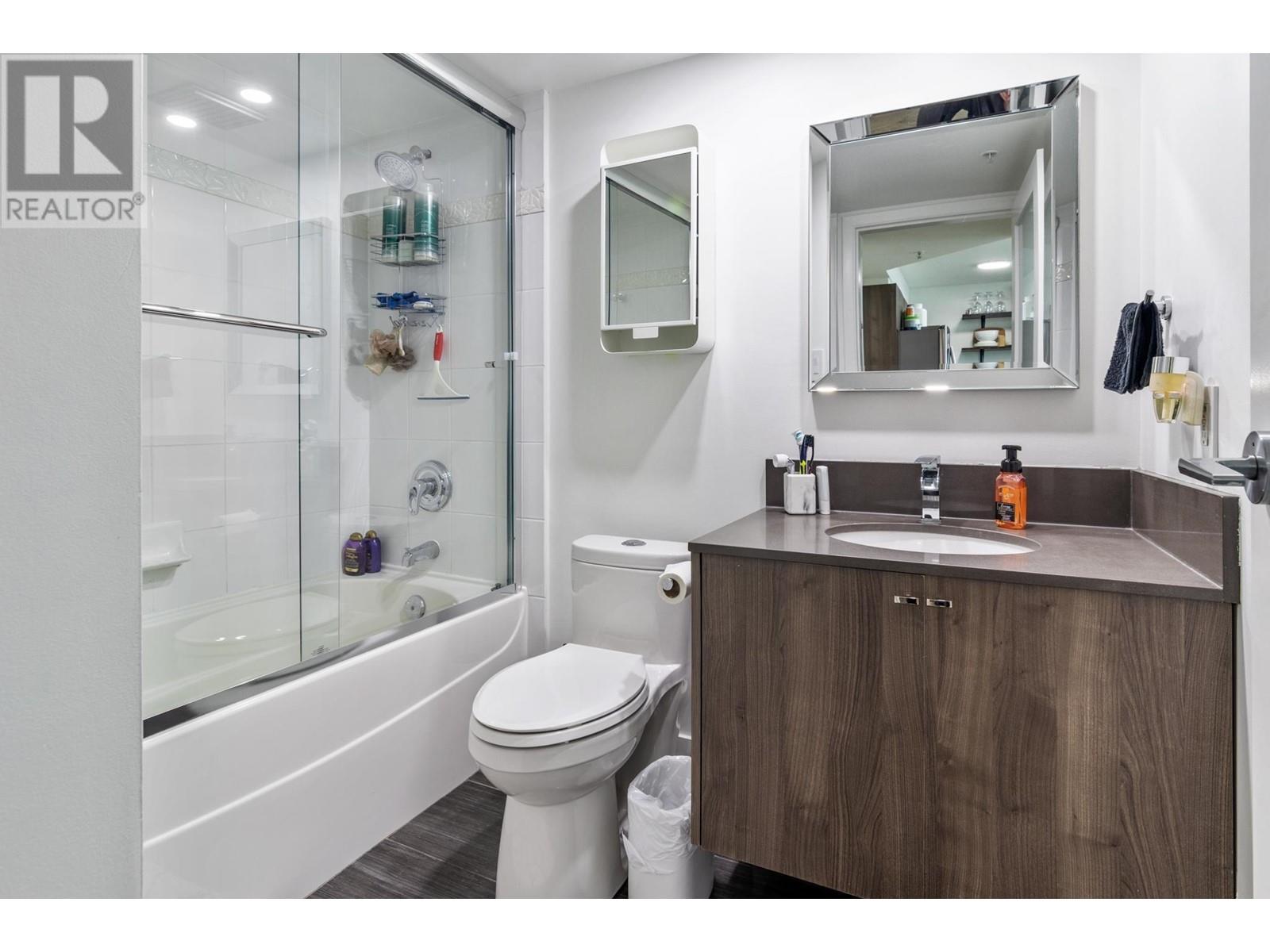 1202 2763 Chandlery Place Property Photo 10