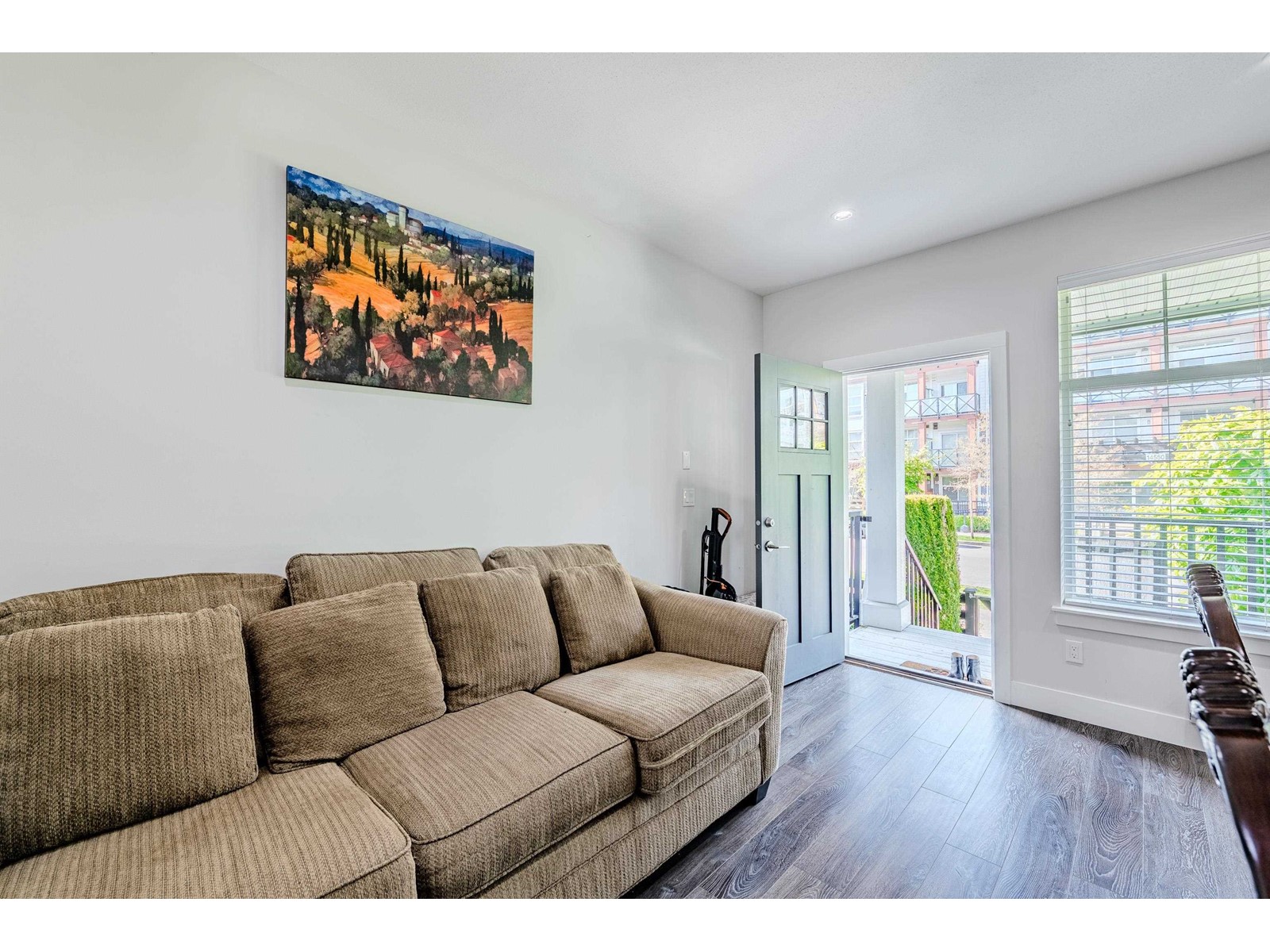 58 14541 Winter Crescent Property Photo 6