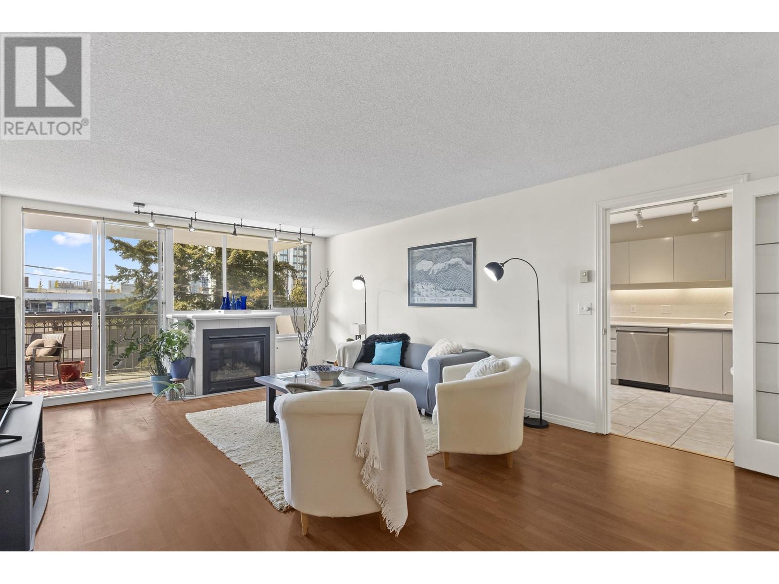 301 551 Austin Avenue Property Photo 1