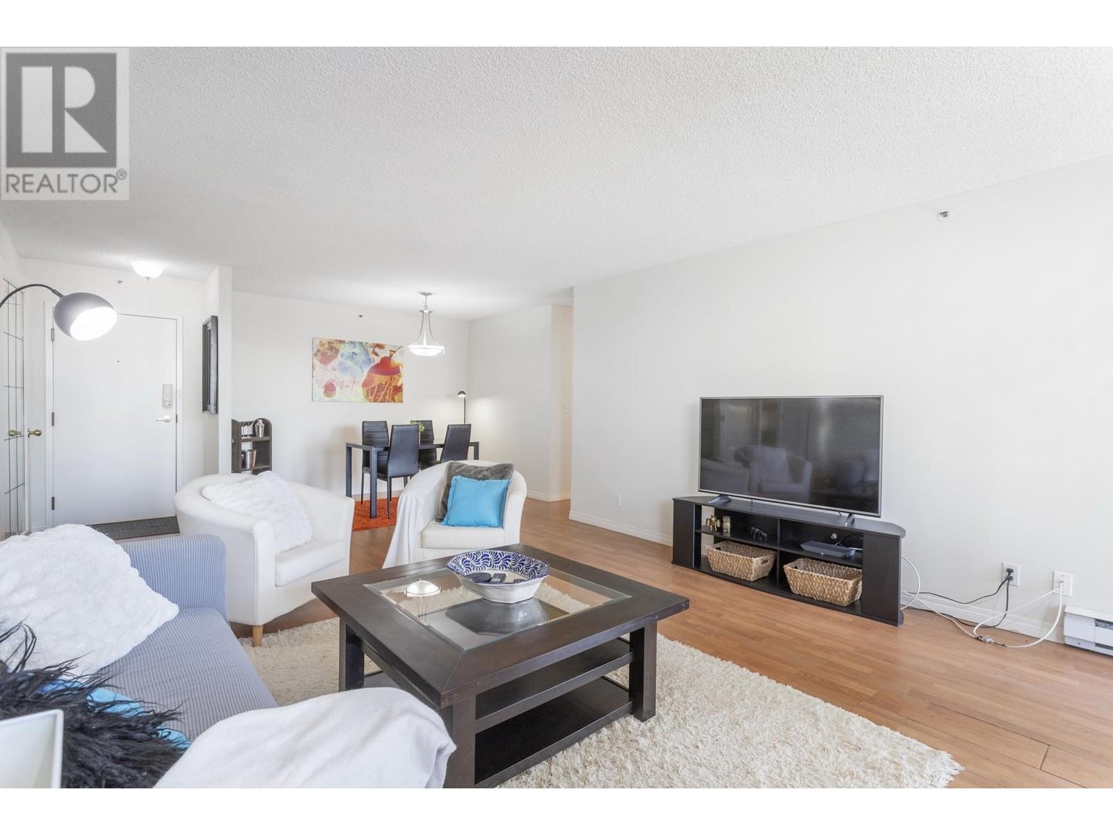 301 551 Austin Avenue Property Photo 3