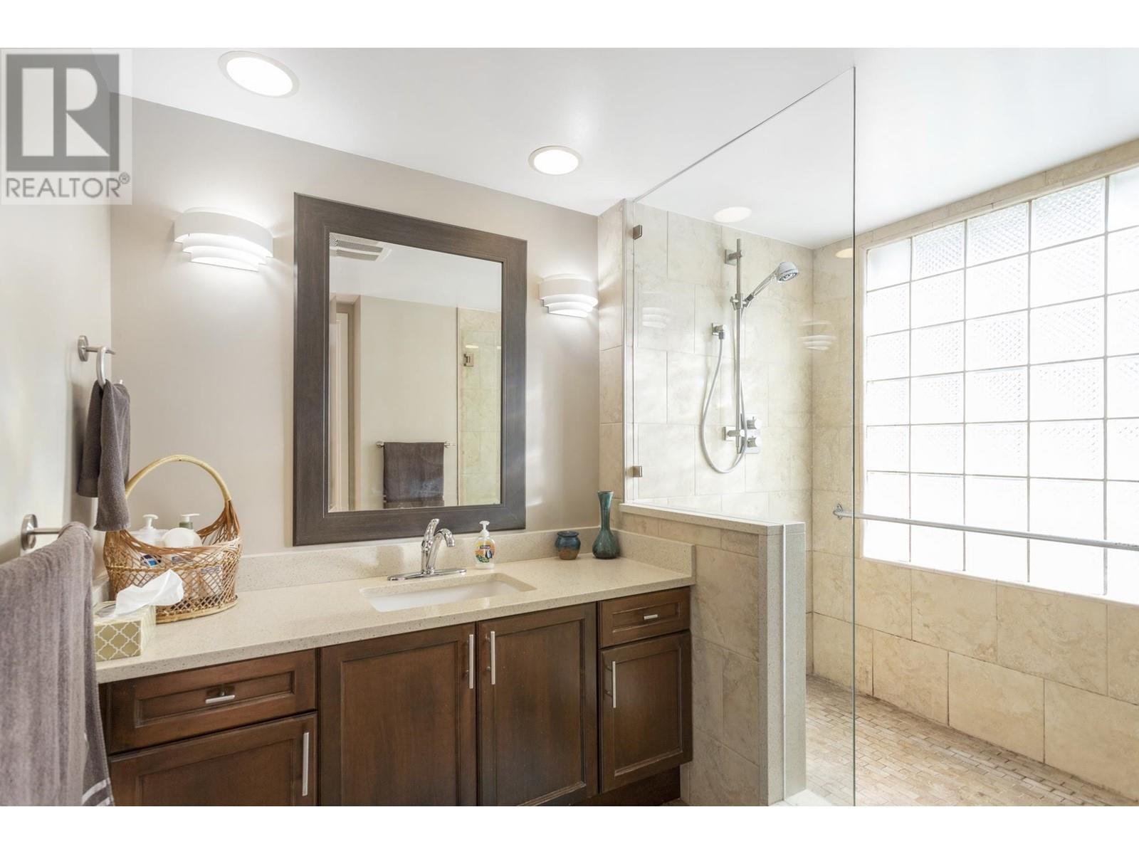 301 551 Austin Avenue Property Photo 11