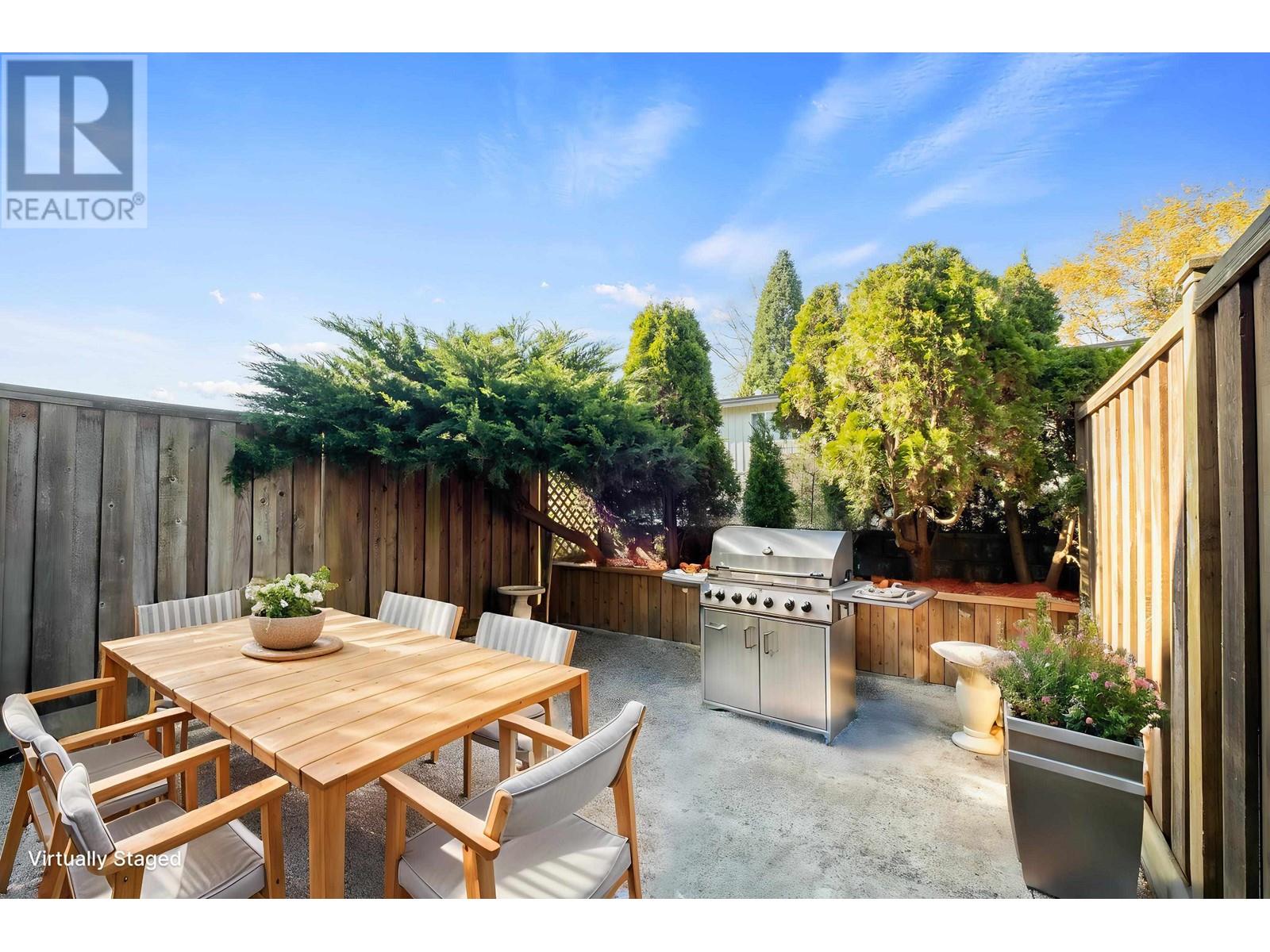 234 9061 Horne Street Property Photo 1