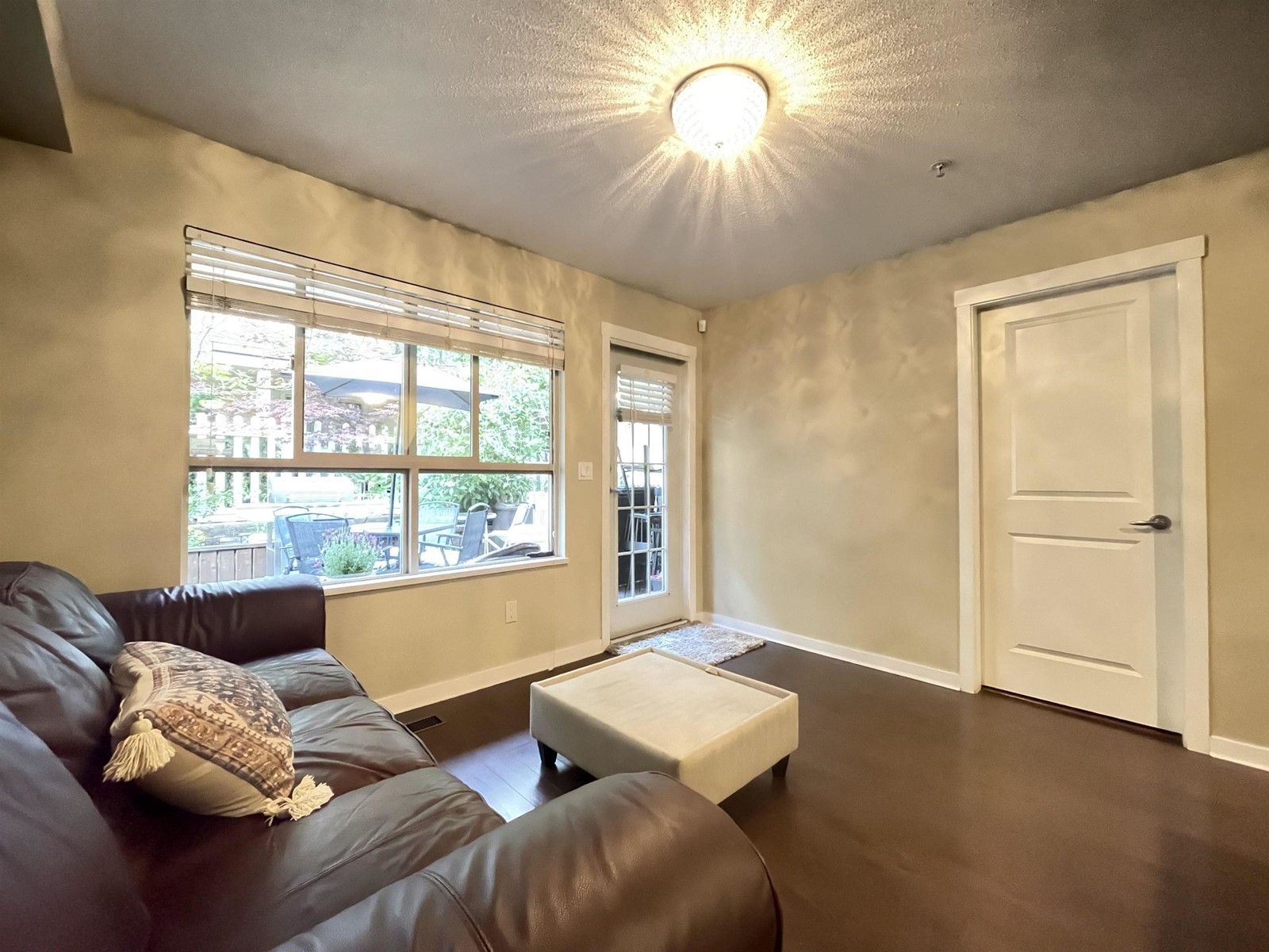 39 20350 68 Avenue Property Photo 12