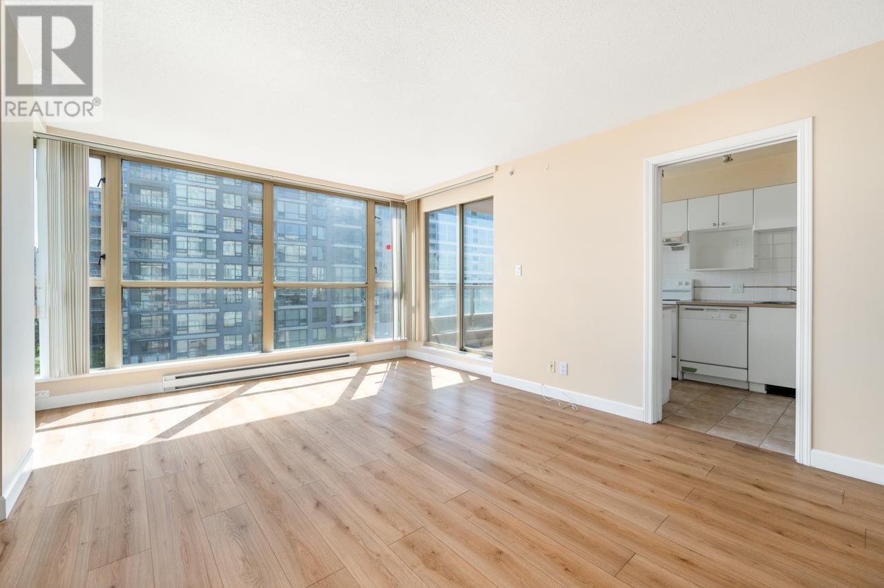 803 8171 Saba Road Property Photo 4