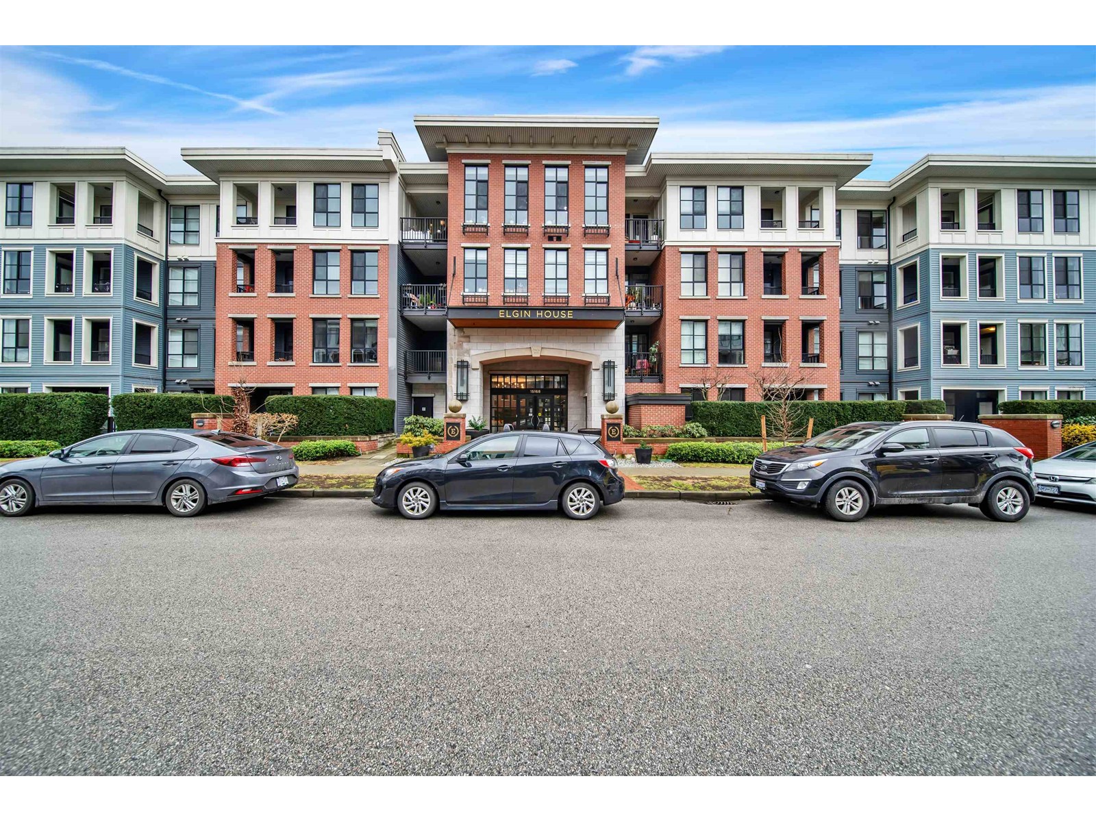211 15168 33 Avenue Property Photo 1