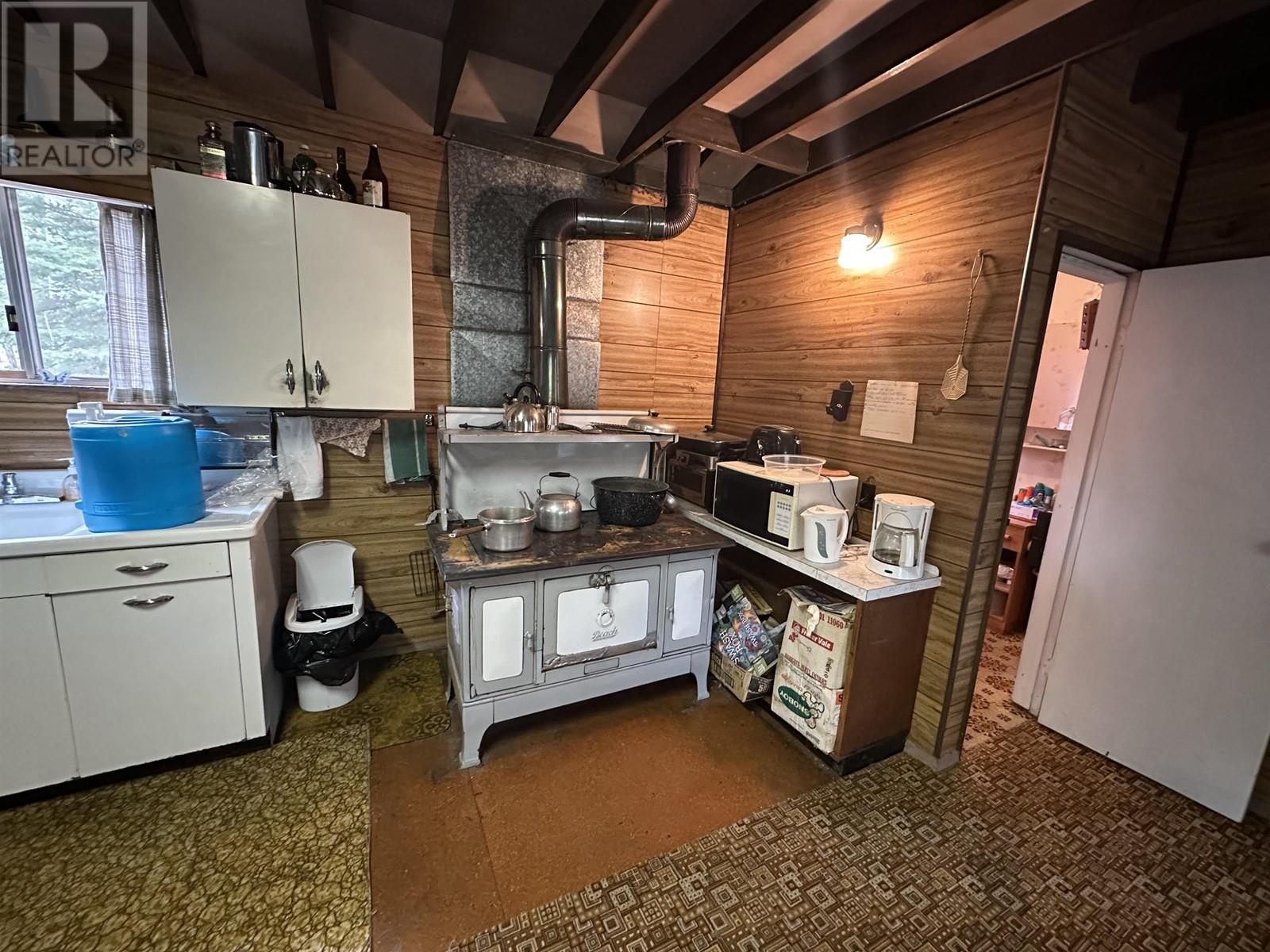 1126 S Green Lake Road Property Photo 3