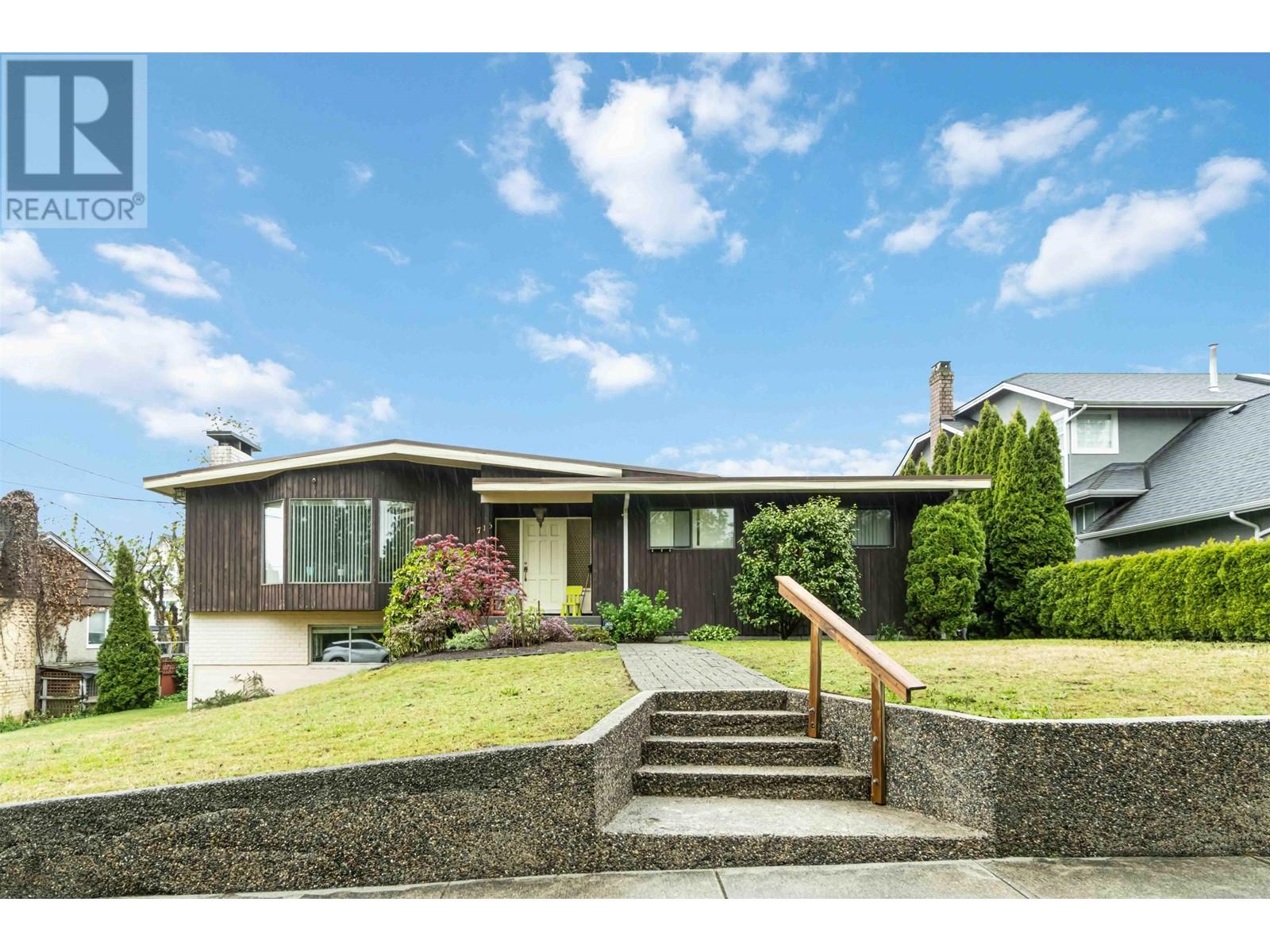 716 GUILTNER STREET Property Photo 1