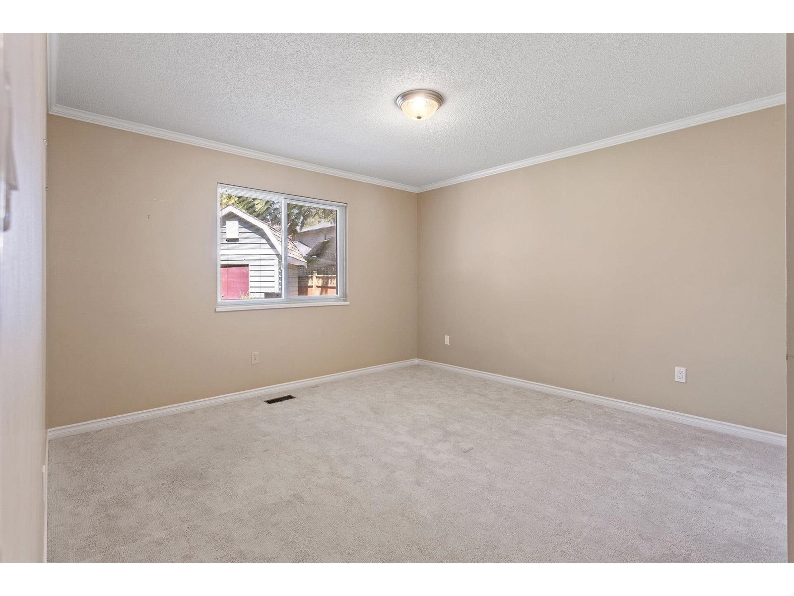 1639 133a Street Property Photo 31