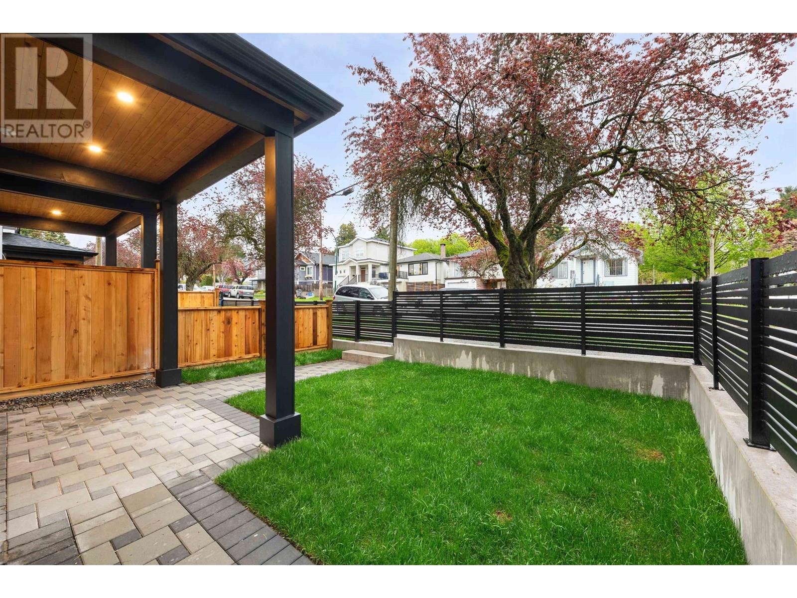1 4895 Moss Street Property Photo 5