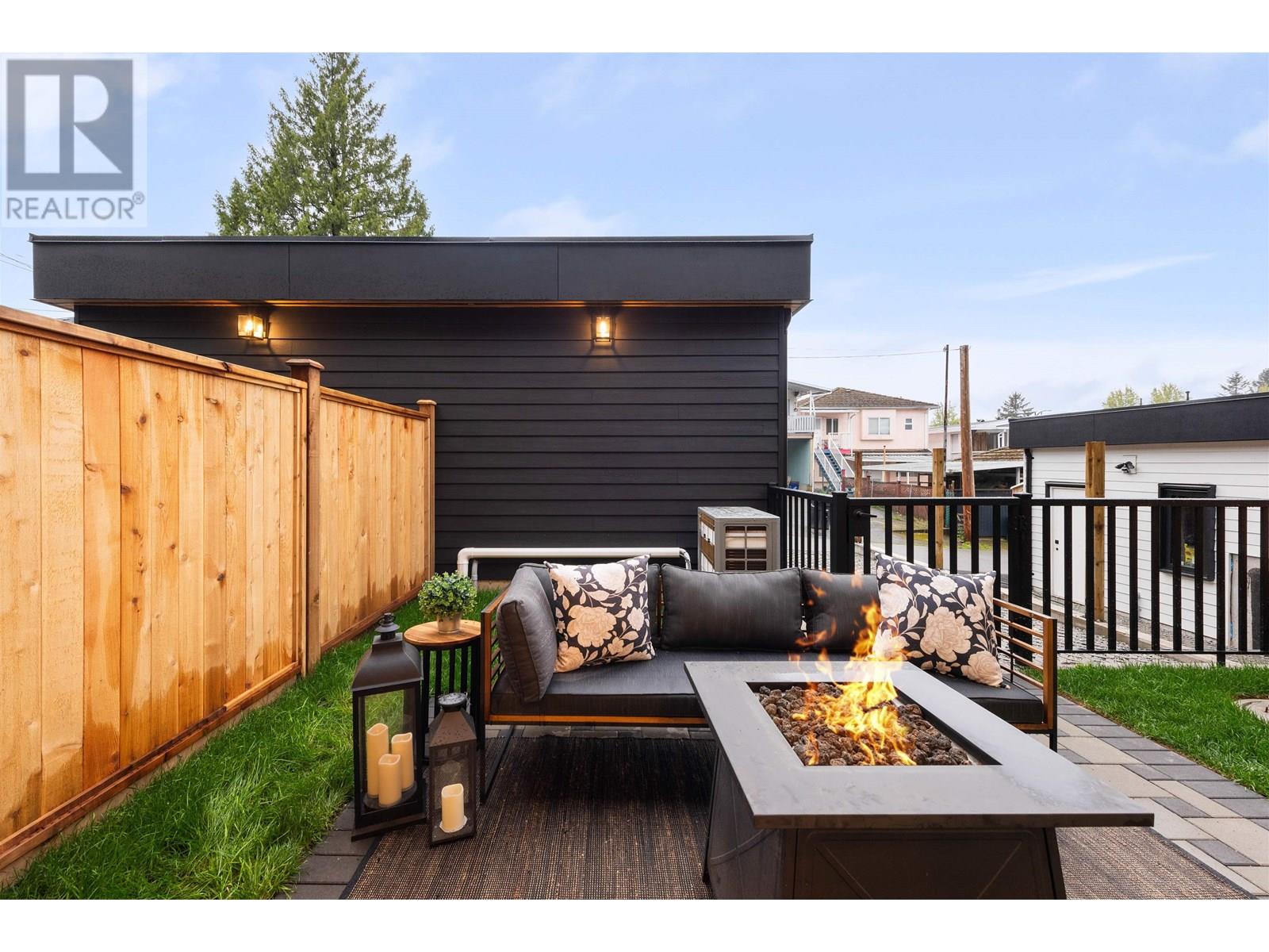 1 4895 Moss Street Property Photo 35