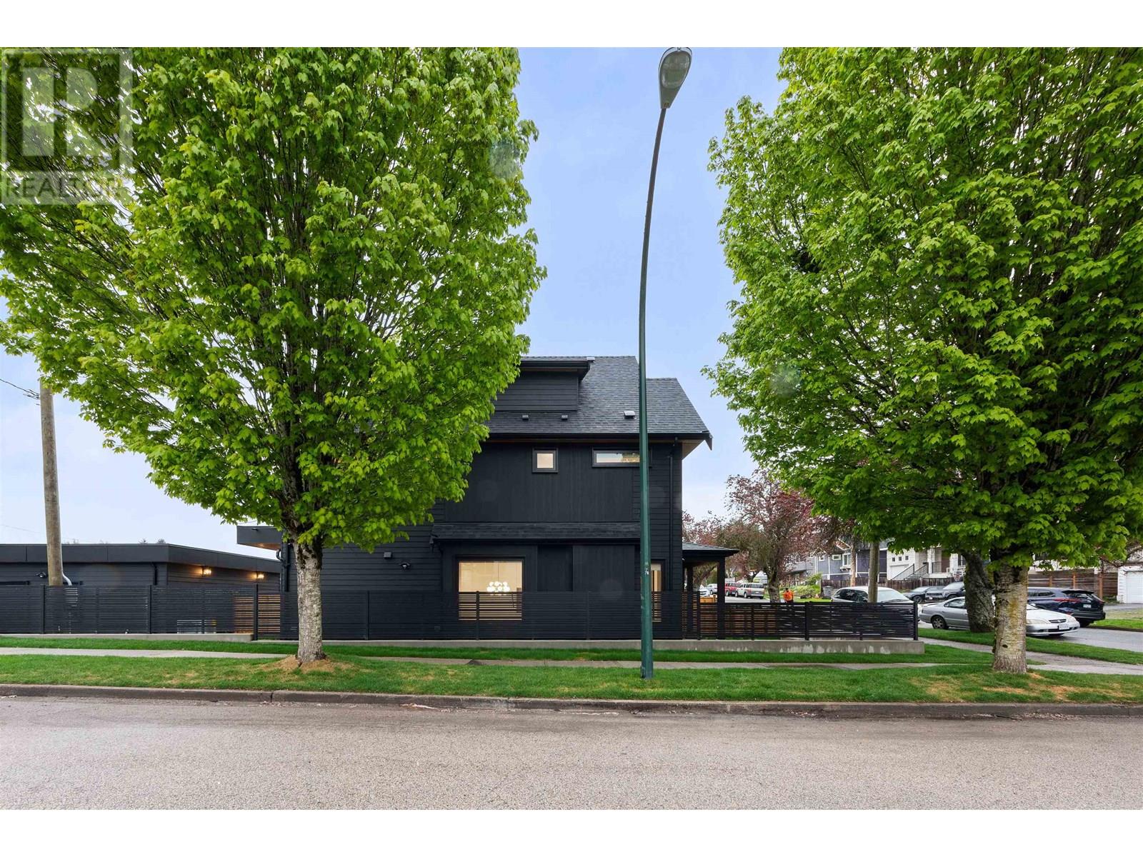 1 4895 Moss Street Property Photo 39
