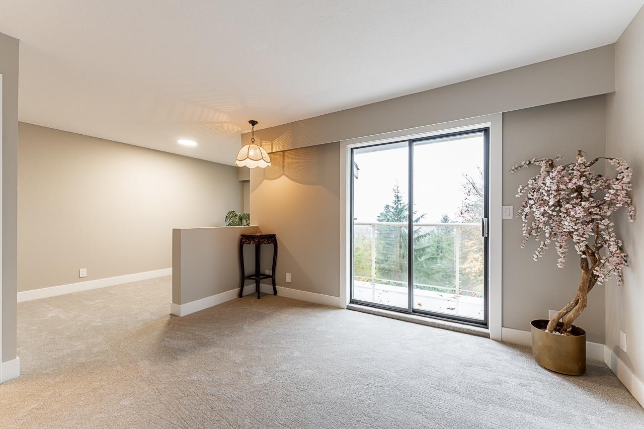 2616 St Gallen Way Property Photo 18